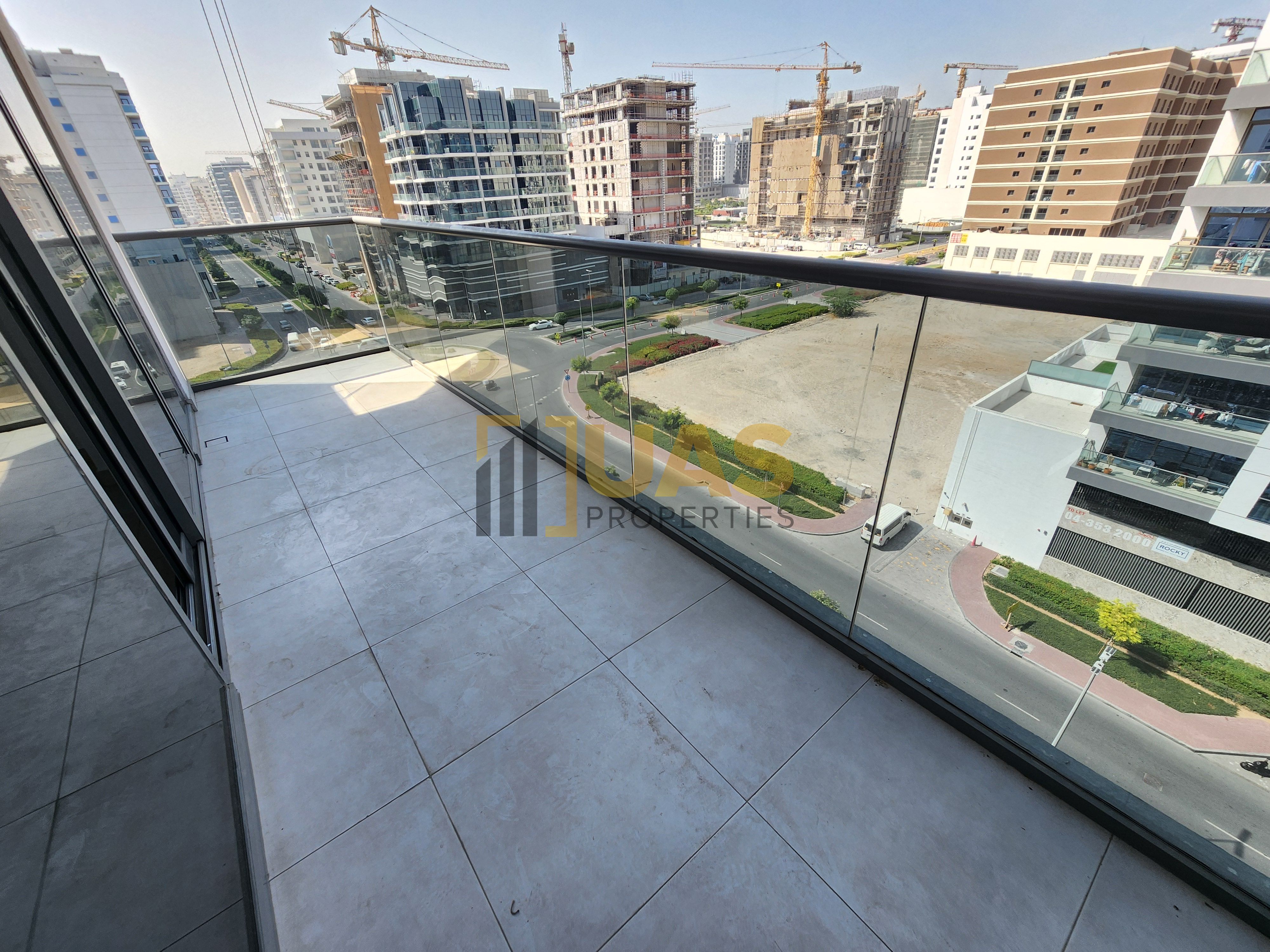 Spacious 2bhk with balcony gym pool parking free near to Metro station