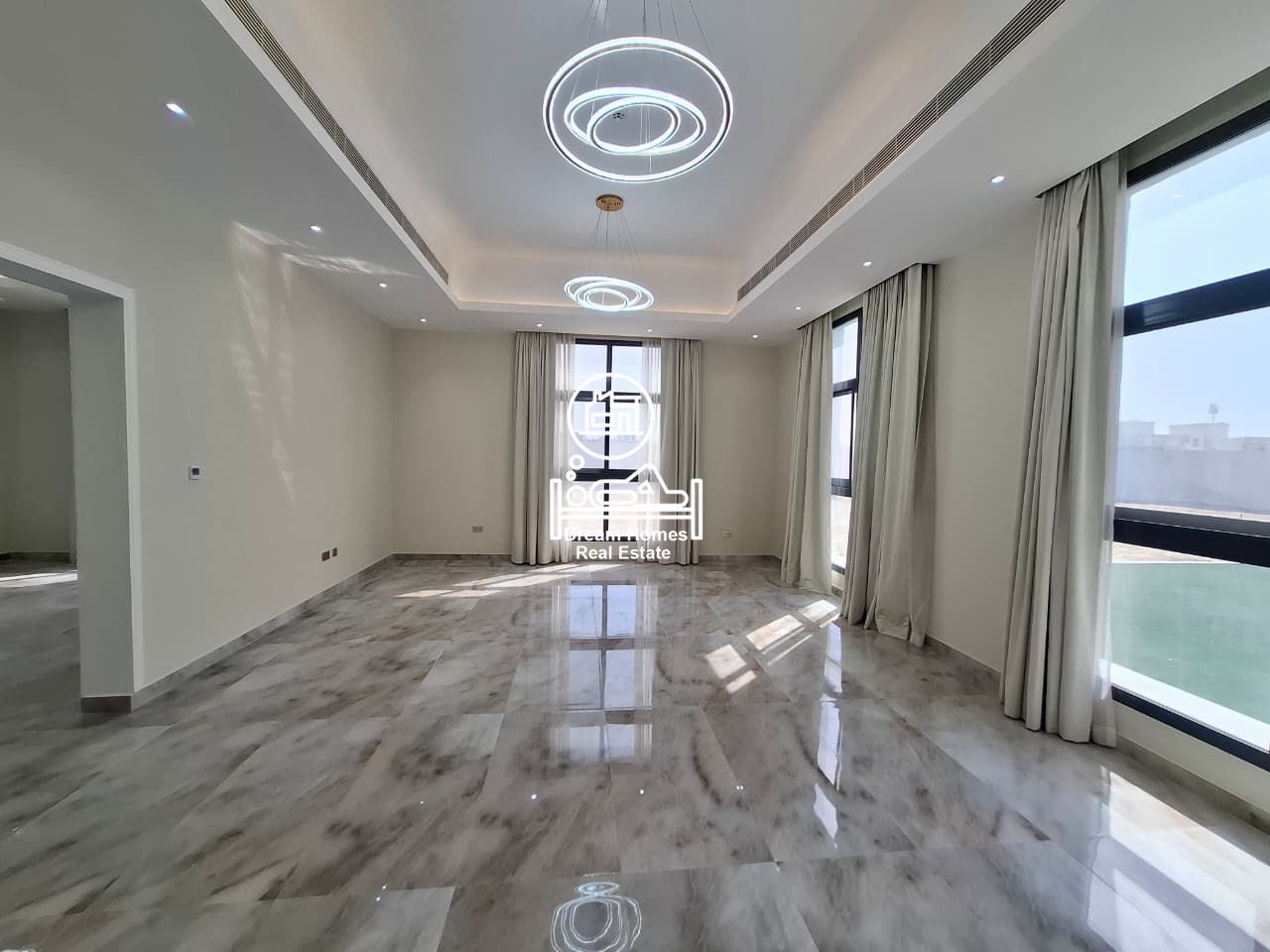 6-bed Big villa available for rent in Khalifa city