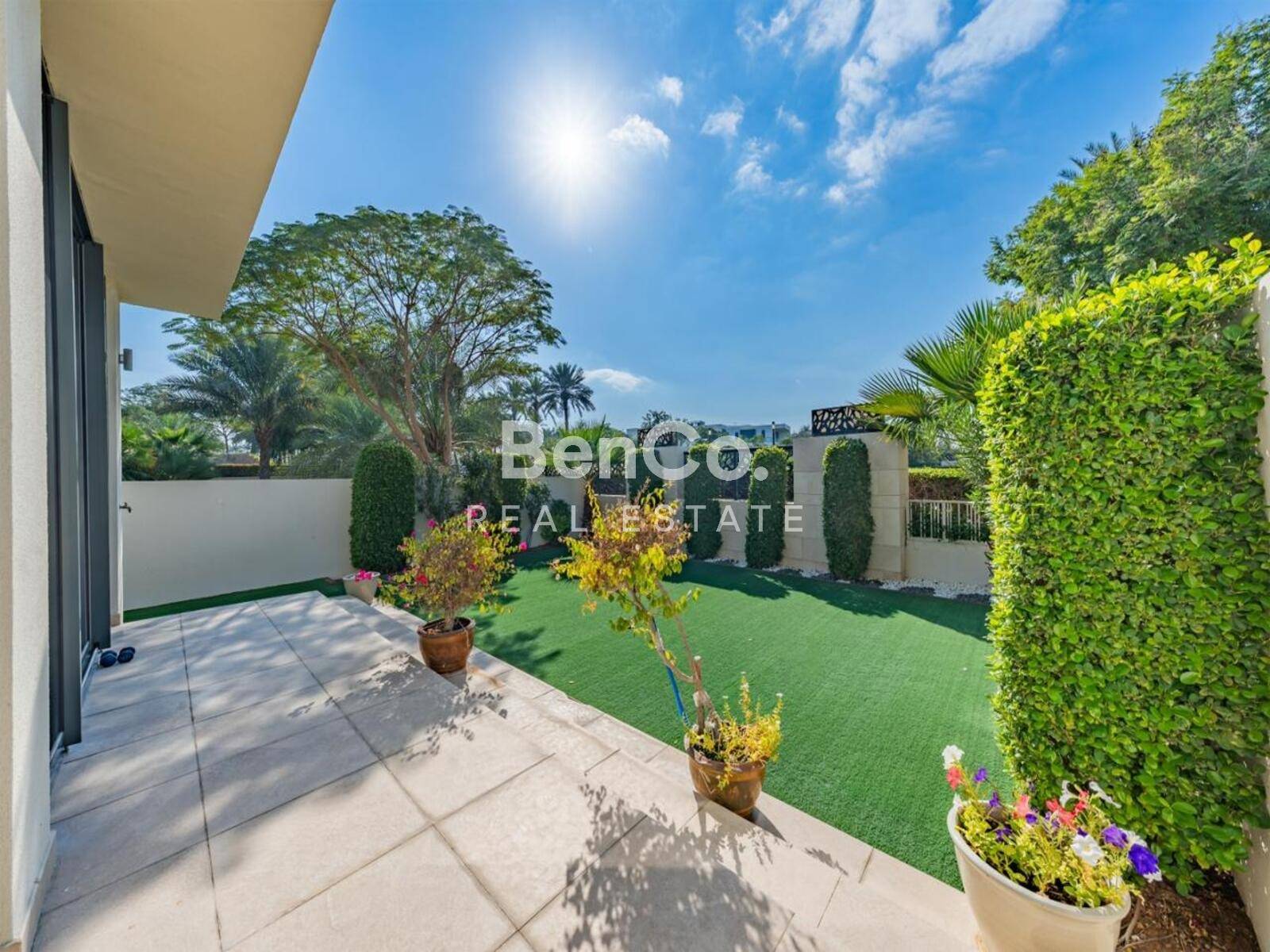 Large Plot | Corner Unit | Facing Greenery