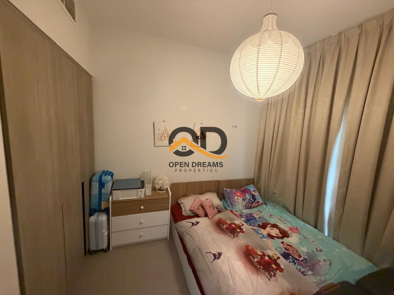 Luxurious fully furnished 2bhk with 4 washrooms/|Yasmeen Zahia