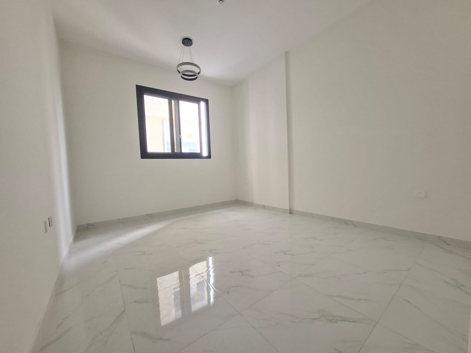 Brand New Very Big Luxury 1bedroom Apartment With Balcony in Al Zahia