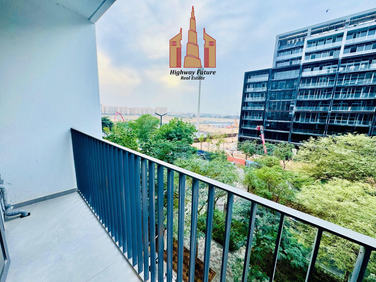 Luxurious 1BR Open Balcony view