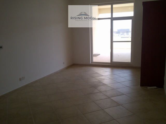 2BR WITH 2 PARKINGS AND STORAGE FOR SALE IN MOTOR CITY