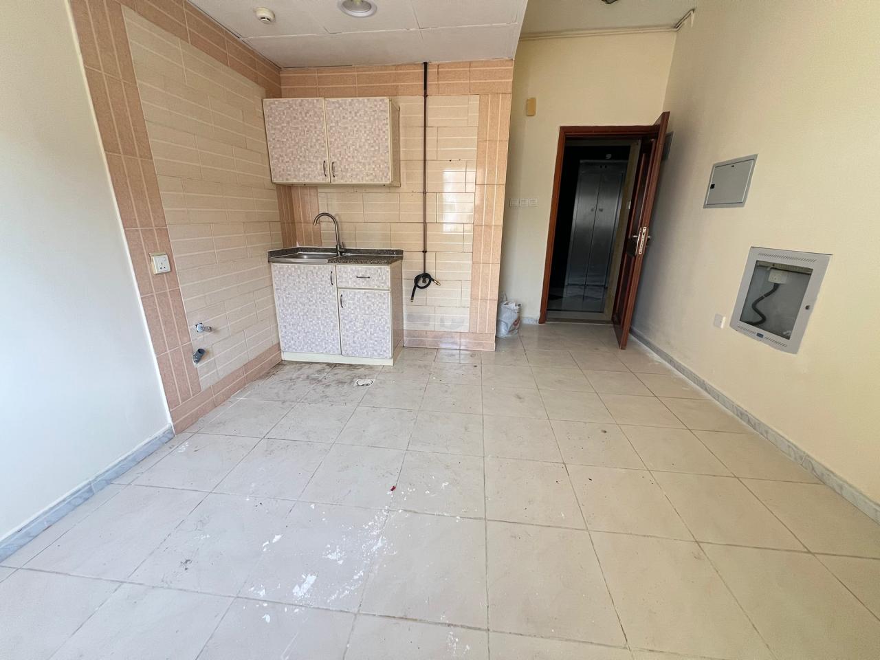 Near To Safari Mall//Studio For Family// Deposit Only Checq//Cal To Ali Bhatti?