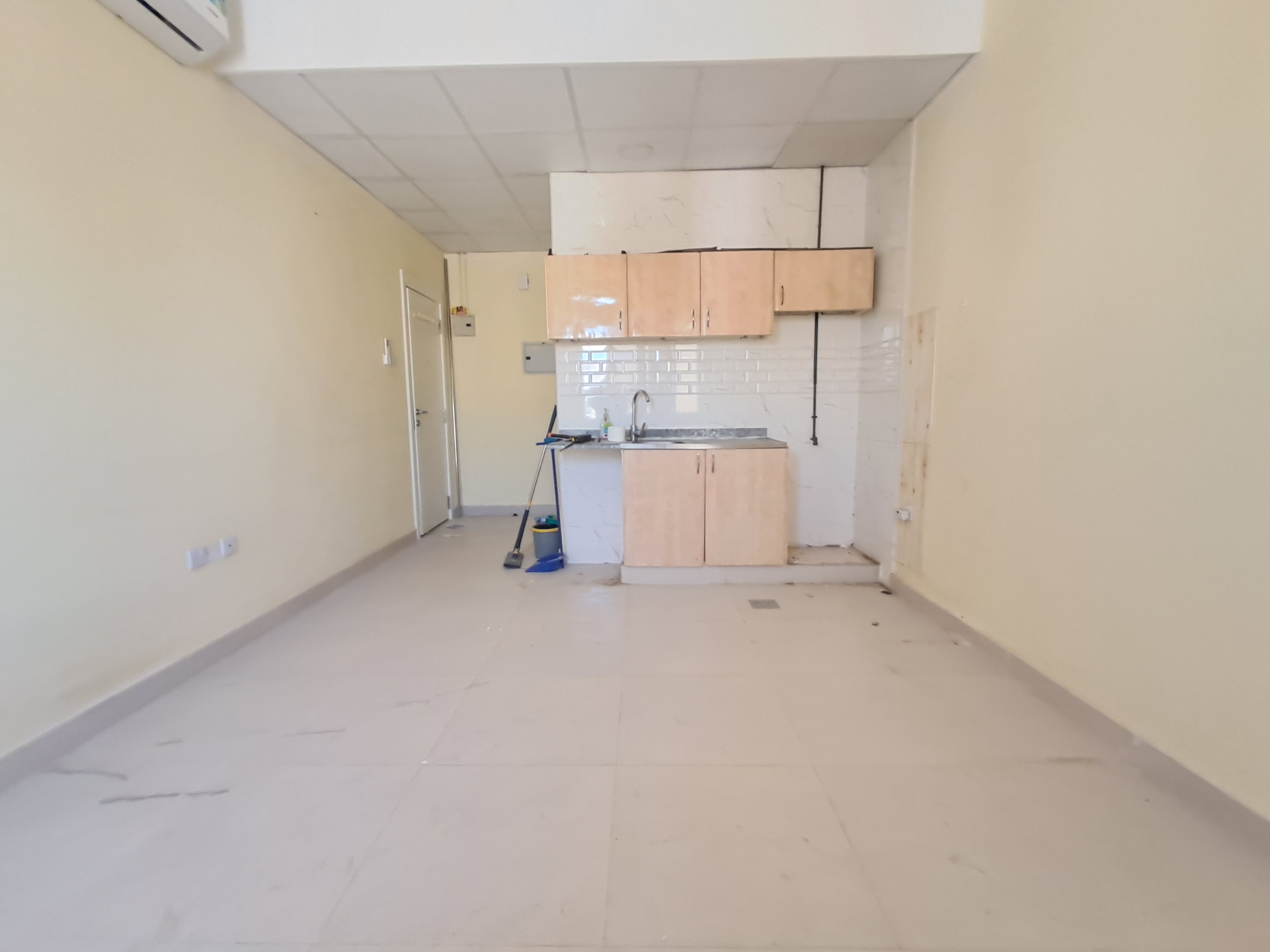 Limited offer studio apartments 17k available