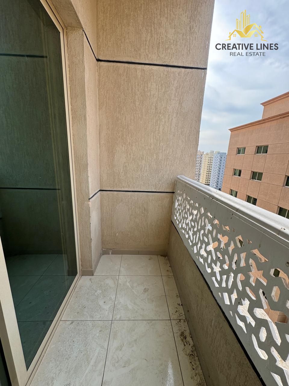 Hot Deal: Spacious 2BHK Near Pond Park | Prime Location