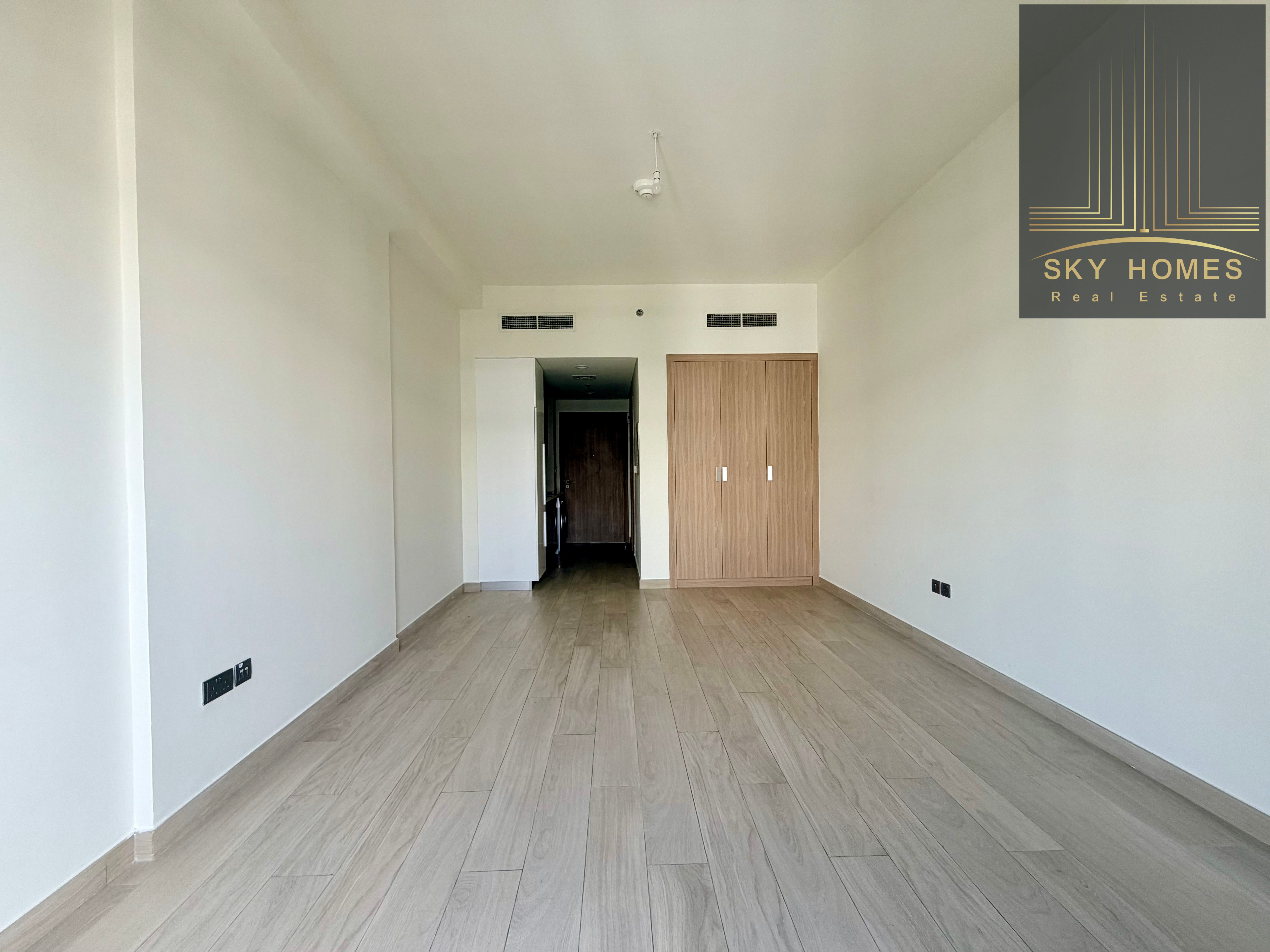 Chiller Free | Burj Khalifa View | Ready To Move Studio Apartment available For Rent In Just 57K 1 Cheque