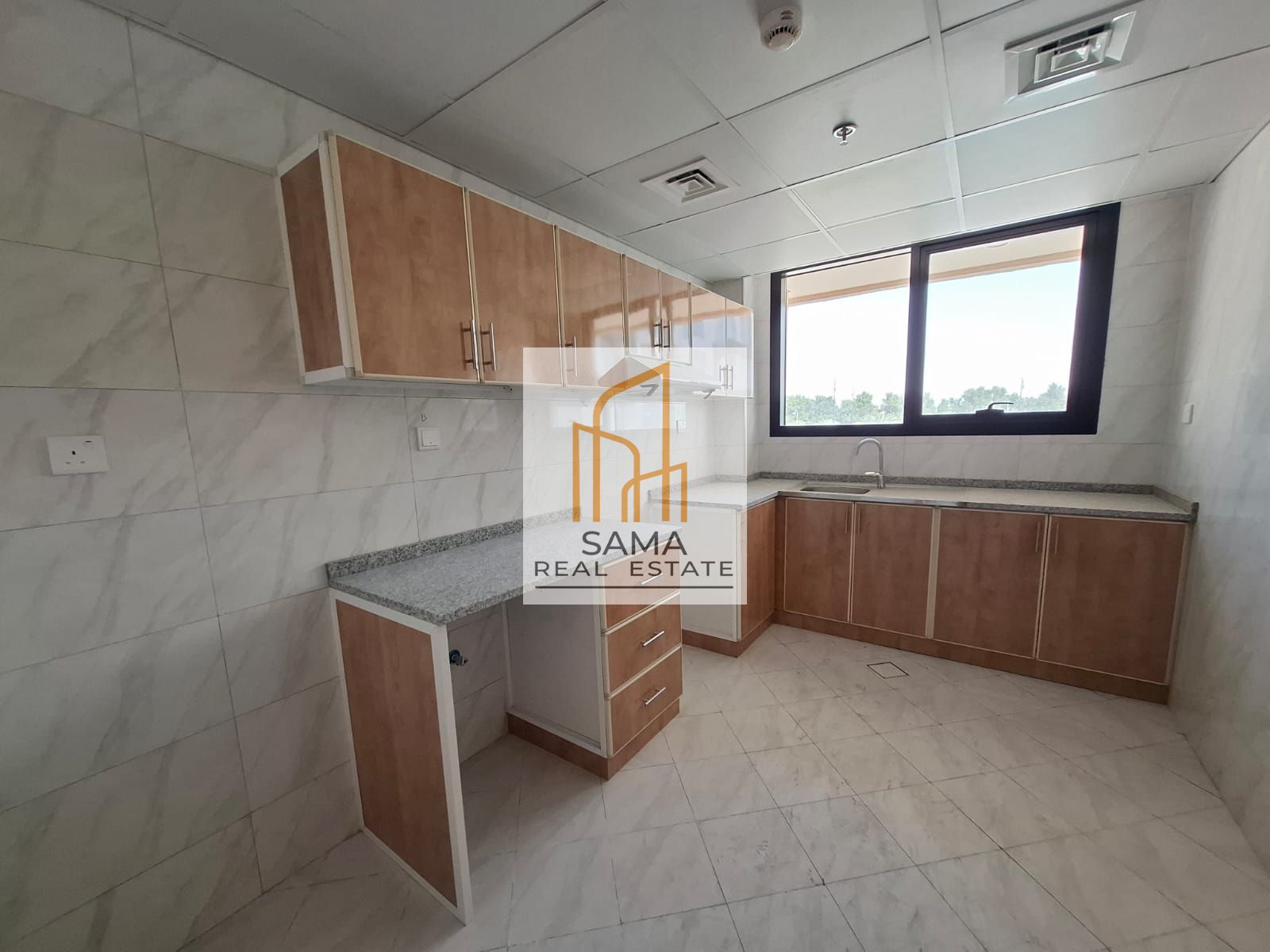 WOW BRAND NEW 1/BHK WITH BALCONY ONLY 39K AREA IN ZAHIA