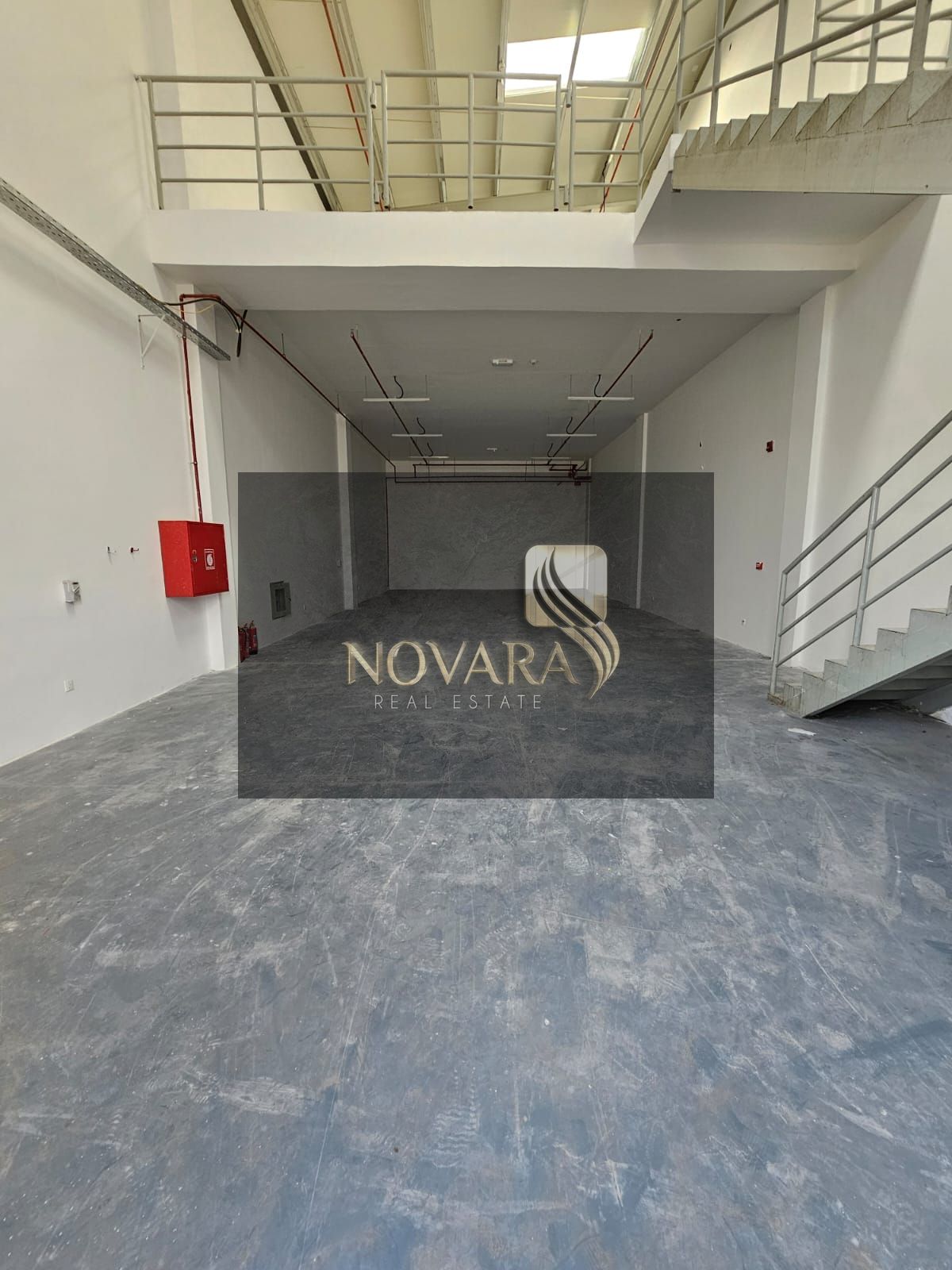 A very special opportunity: a warehouse in Ajman, Al Jurf Industrial Area 3, with an area of 3000 feet with a mezzanine, 32kw electricity, 150k
