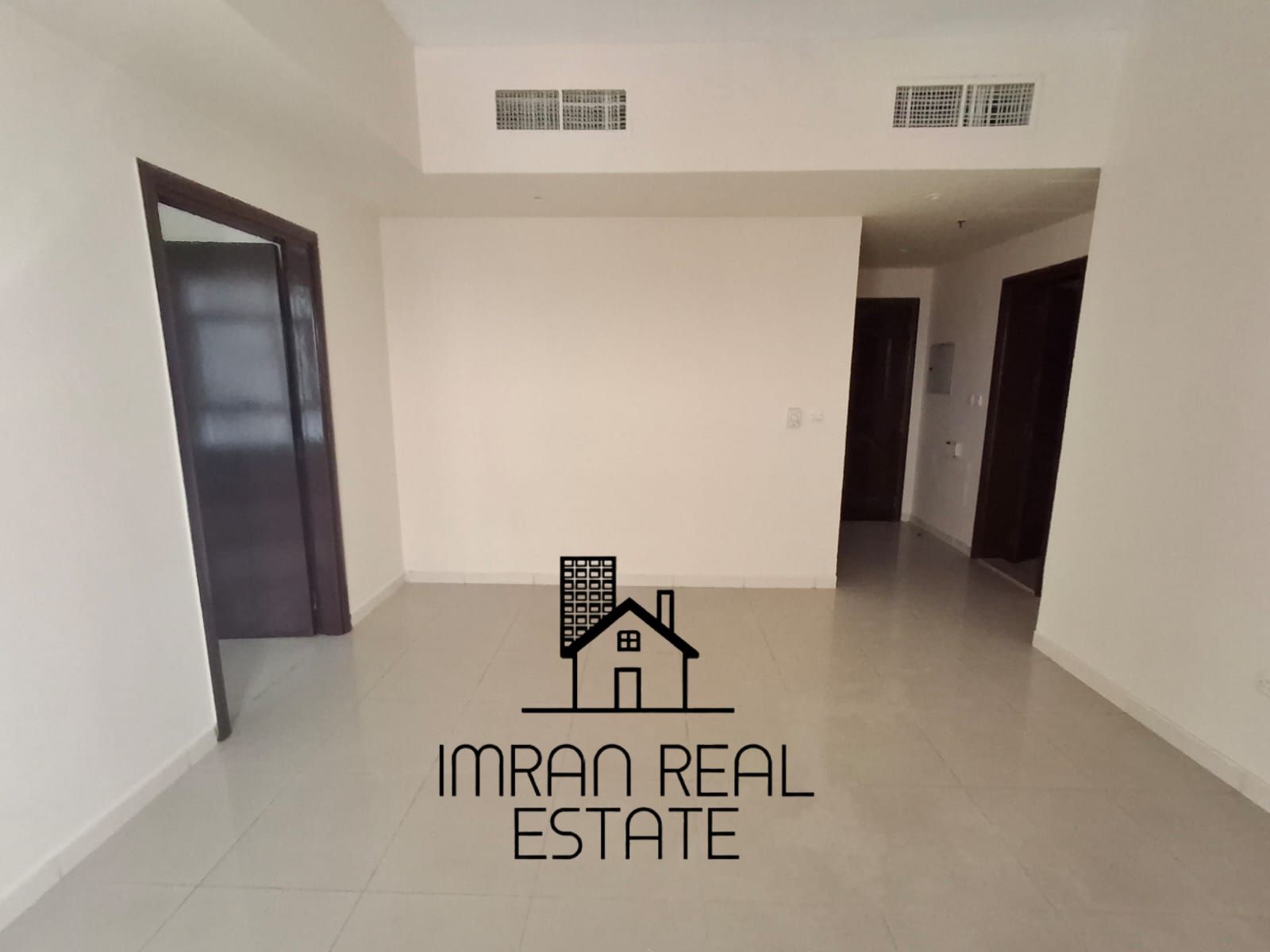 Luxury 1bhk family tower free gym free pool