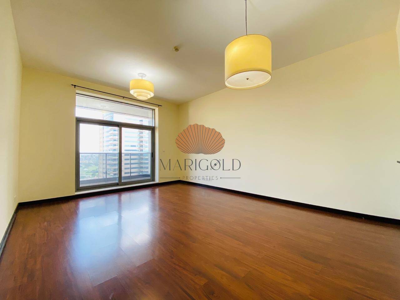 MARINA VIEWS, LARGE BALCONY, SPACIOUS 2BED+M
