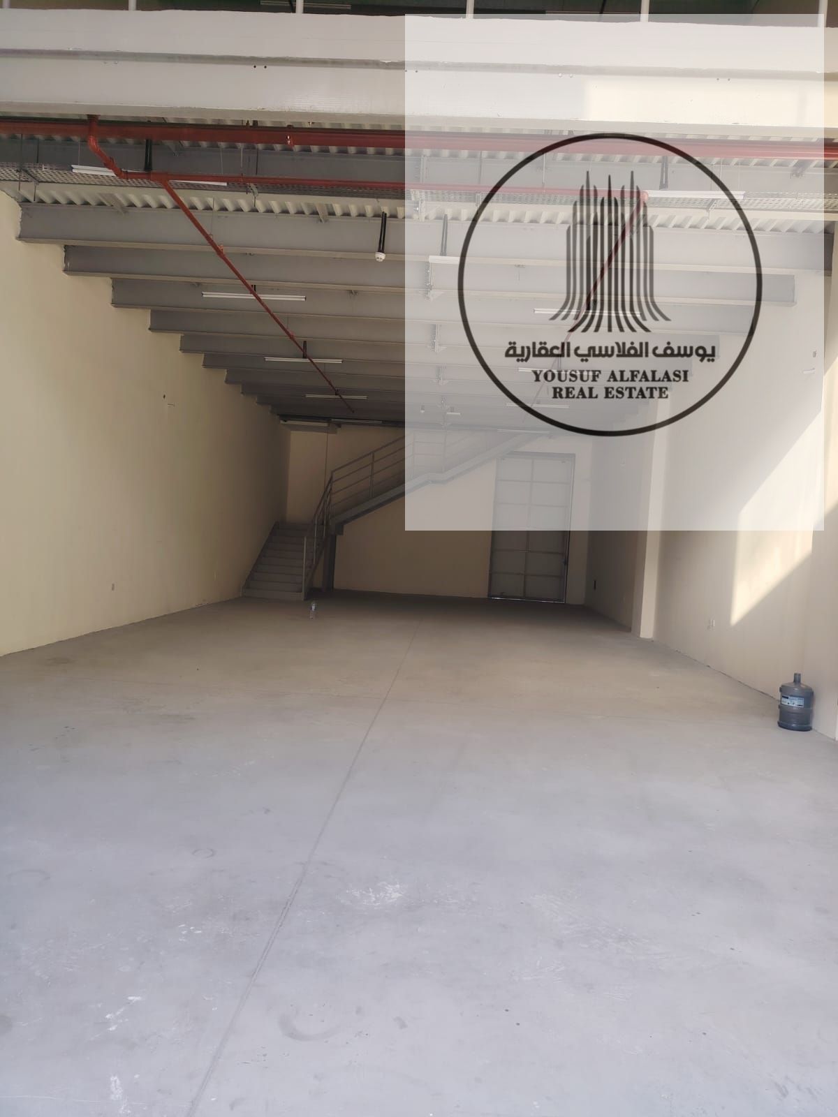 Showroom for Rent in Al Jurf Industrial Area 1 (3,000 sq ft) – Prime Side View