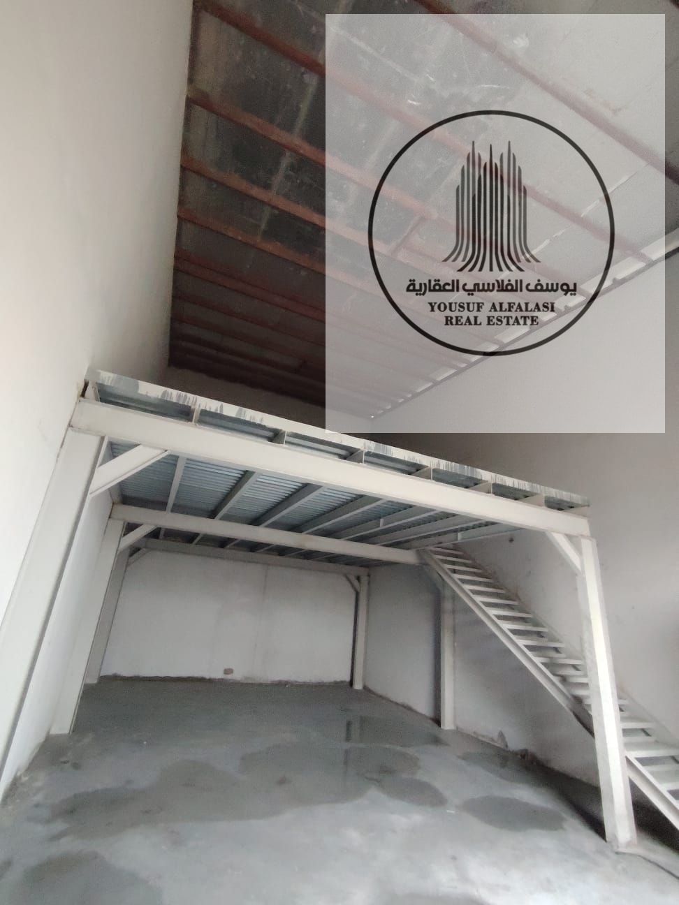 Warehouse in Ajman Industrial Area 1, 1700 sq ft. High-capacity (25kW) electricity and strategic location.