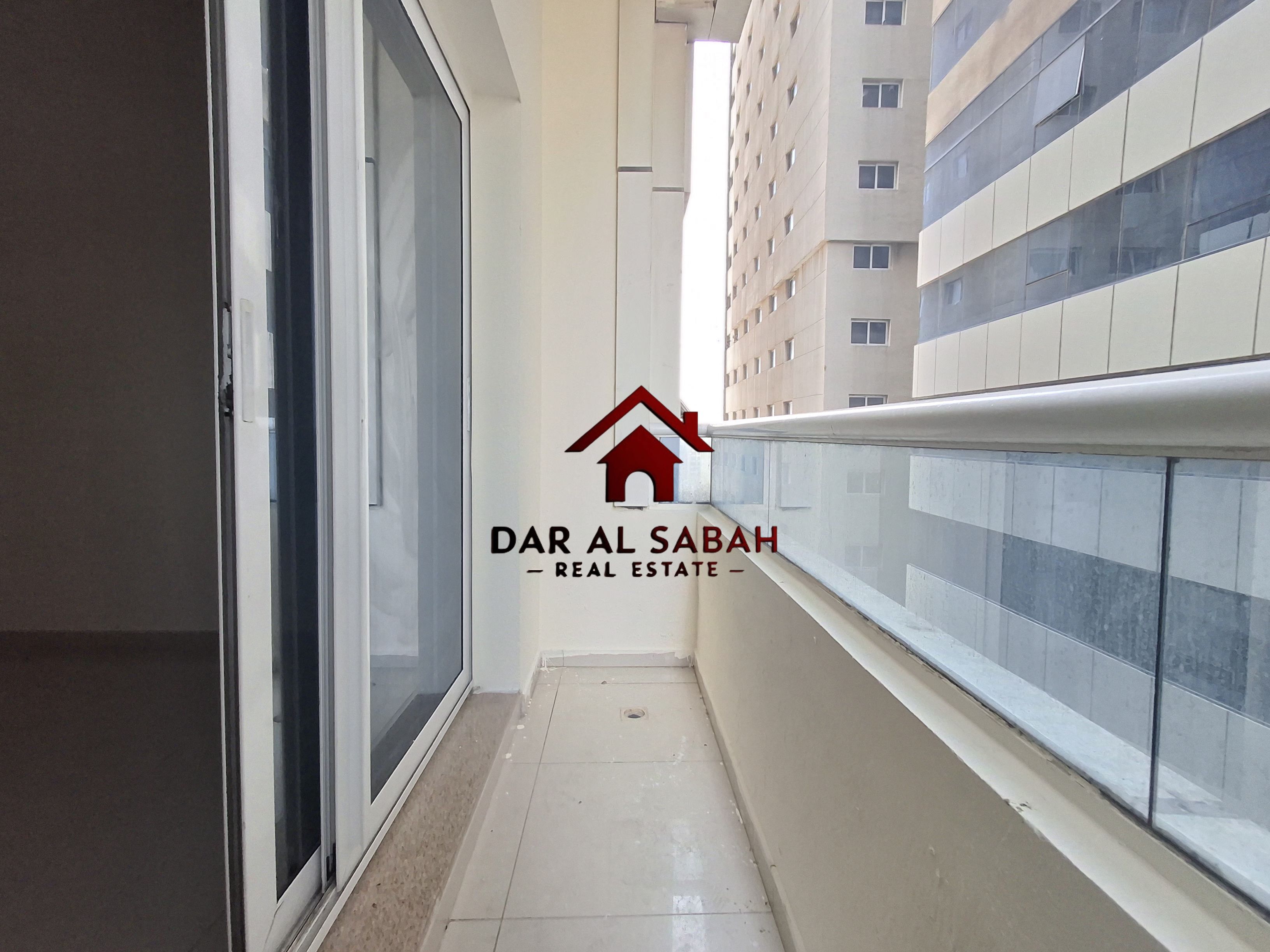 1BHK BALCONY FRONT OF F22 F24 BUS NEAR SAHARA CENTER