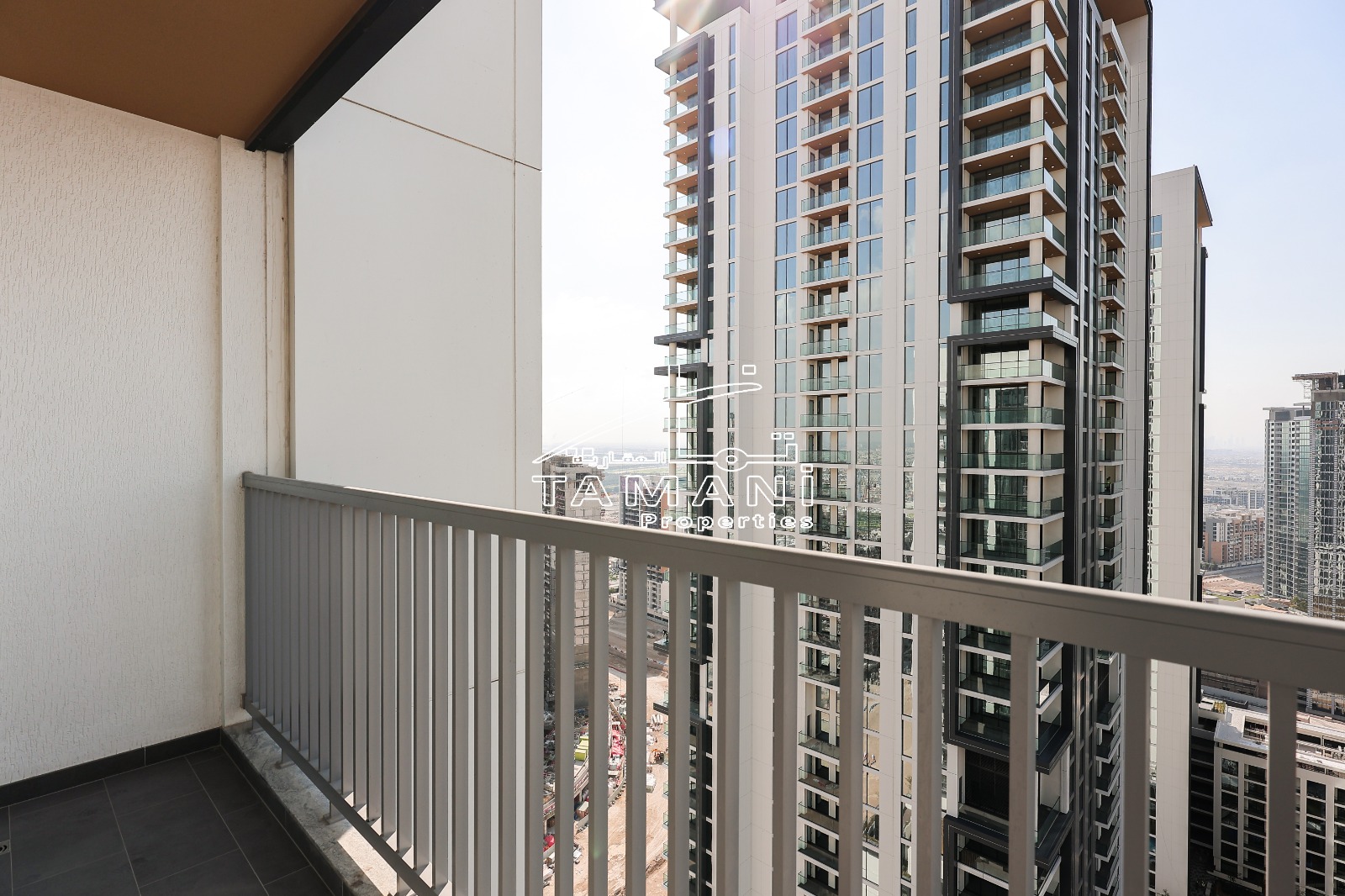 Skyline Modern Living Exclusive Location