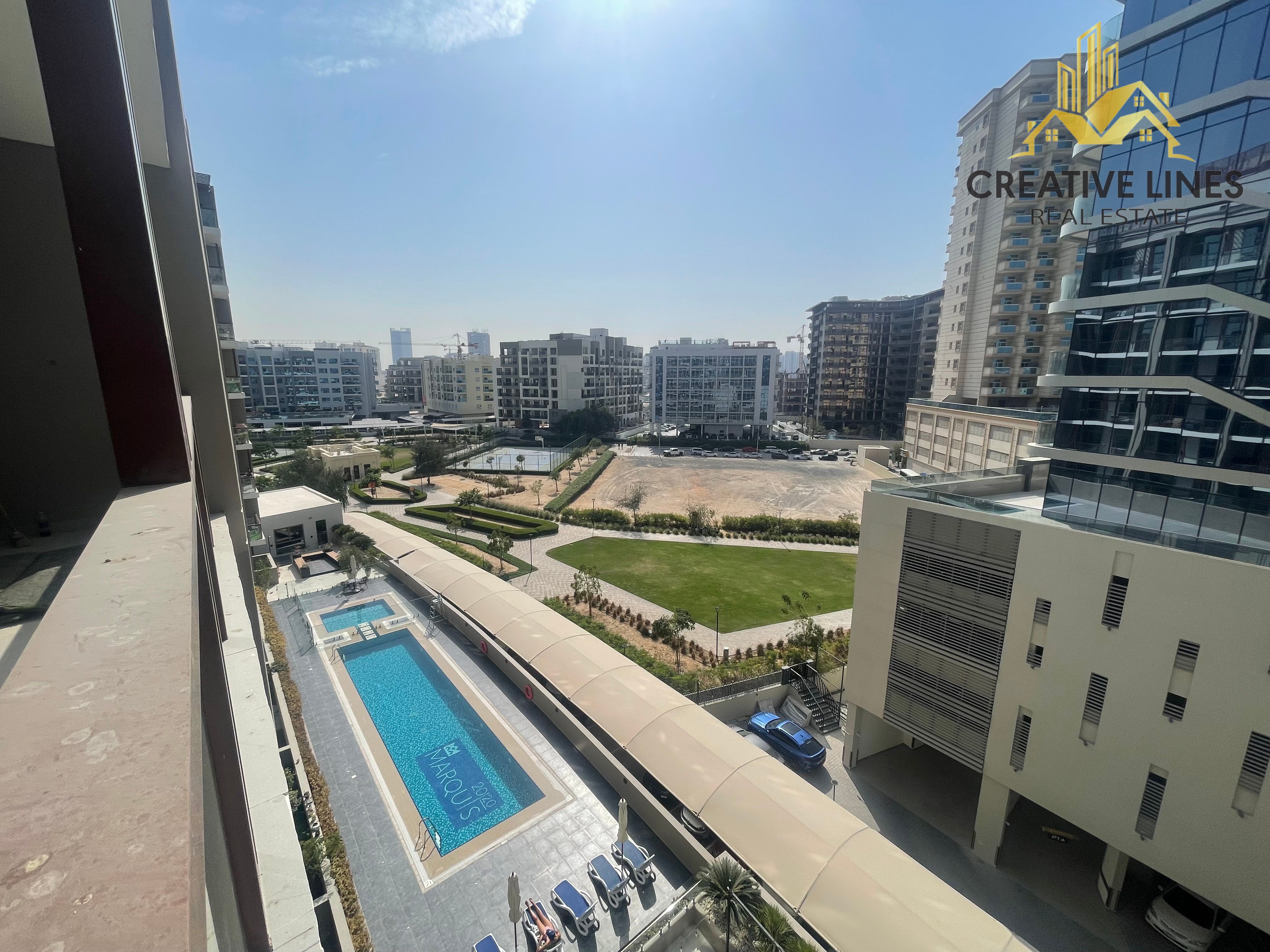 Spacious Layout Pool View With Laundry Room Available For Rent