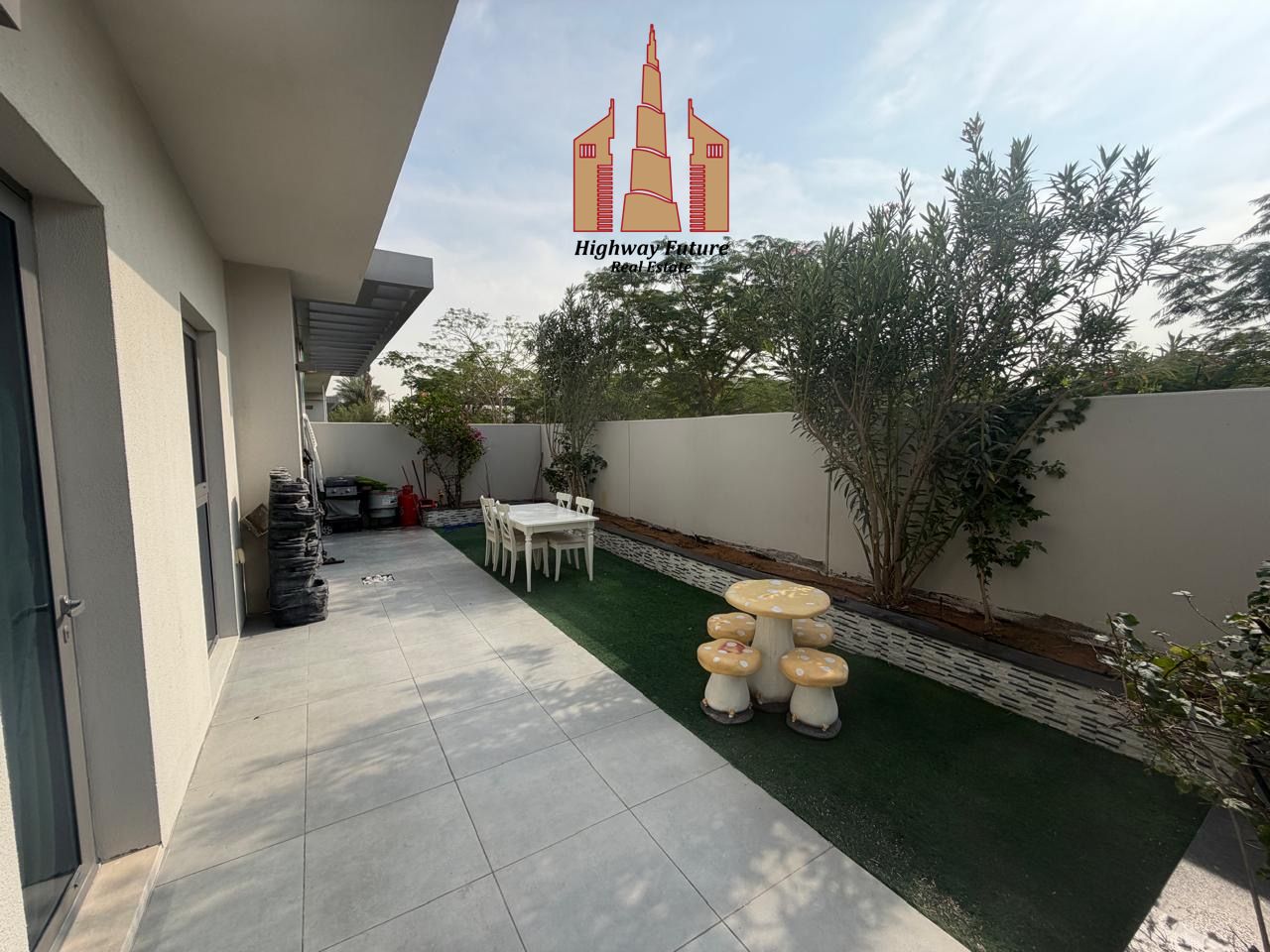 Luxury furnished 2bhk townhouse with maid room :: Hot offer :: ready to move ::