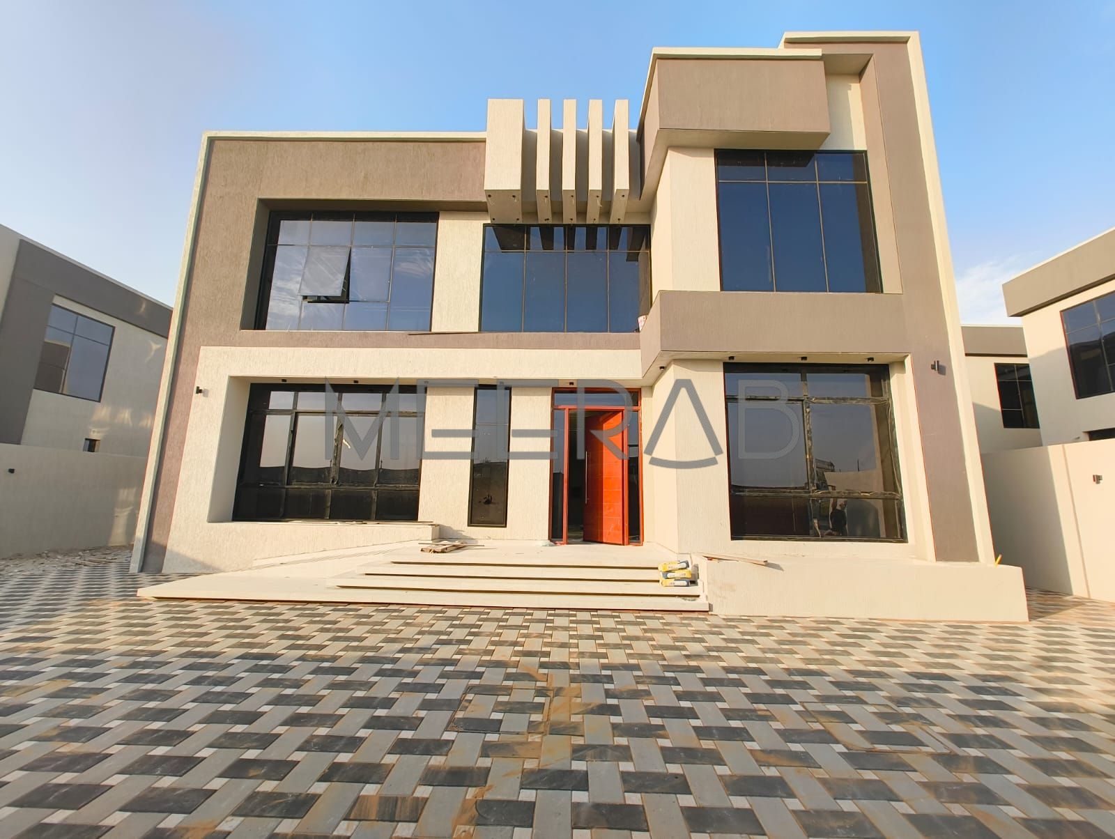 | BRAND NEW | NICE AND BRIGHT | 5 BEDROOMS VILLA |