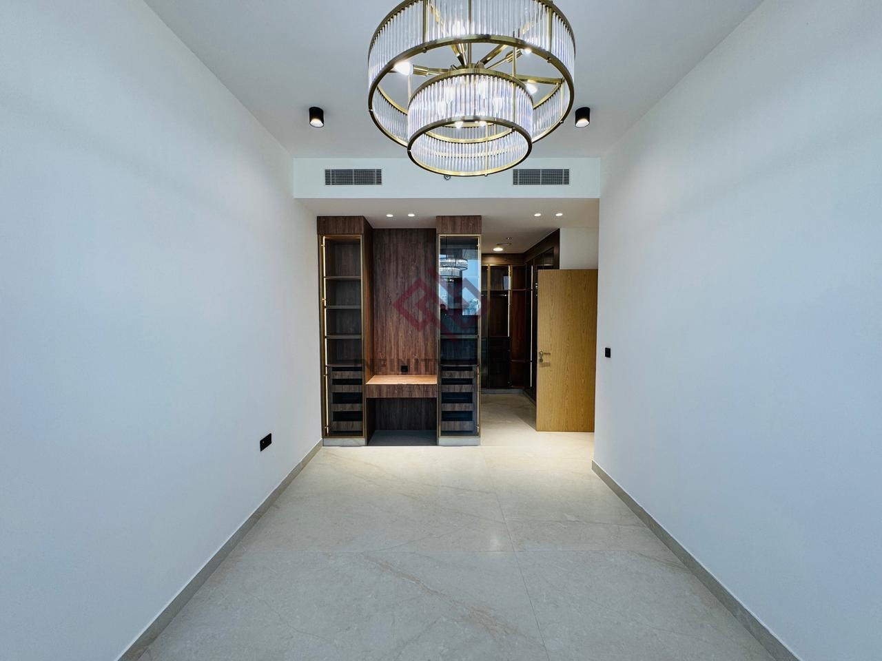 BRAND NEW-PRIVATE JACUZZI-STYLISH PENTHOUSE
