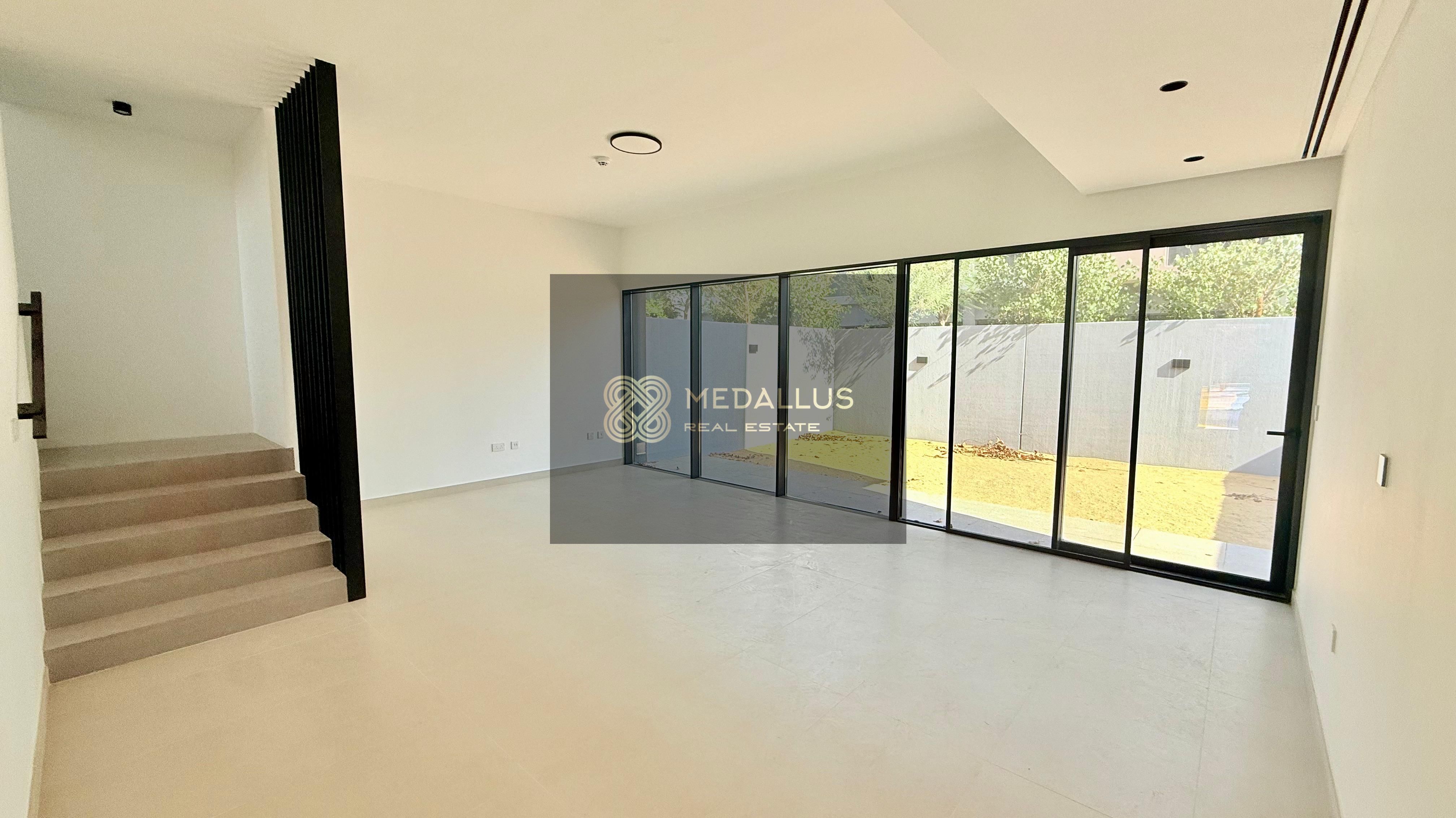 Corner Plot | High ROI | Strategic Location