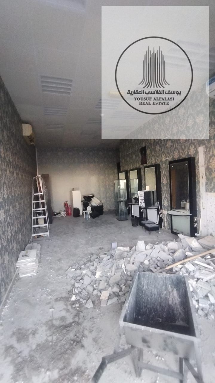 Shop for rent 650 sq 3 phase electricity price 26,000 dirhams in Al Jurf 2
