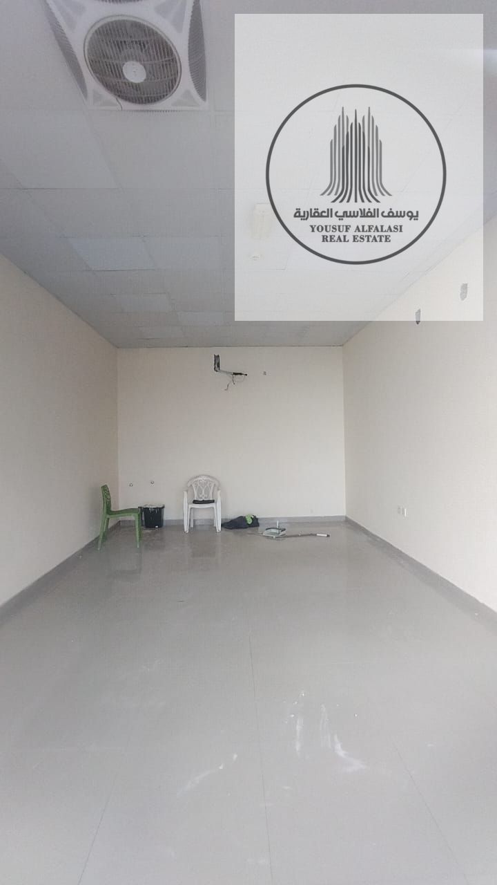 Commercial shops for annual rent in Al Jurf 2 – Ajman | Various sizes and attractive prices, 800 sq ft and 850 sq ft