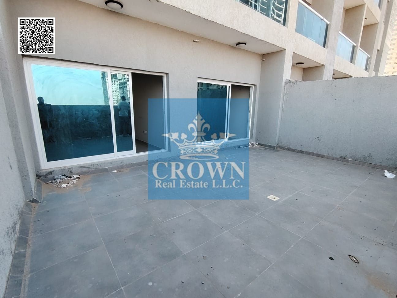 2BR Apartment with Large Terrace for Sale – Gulf Tower | Emirates City