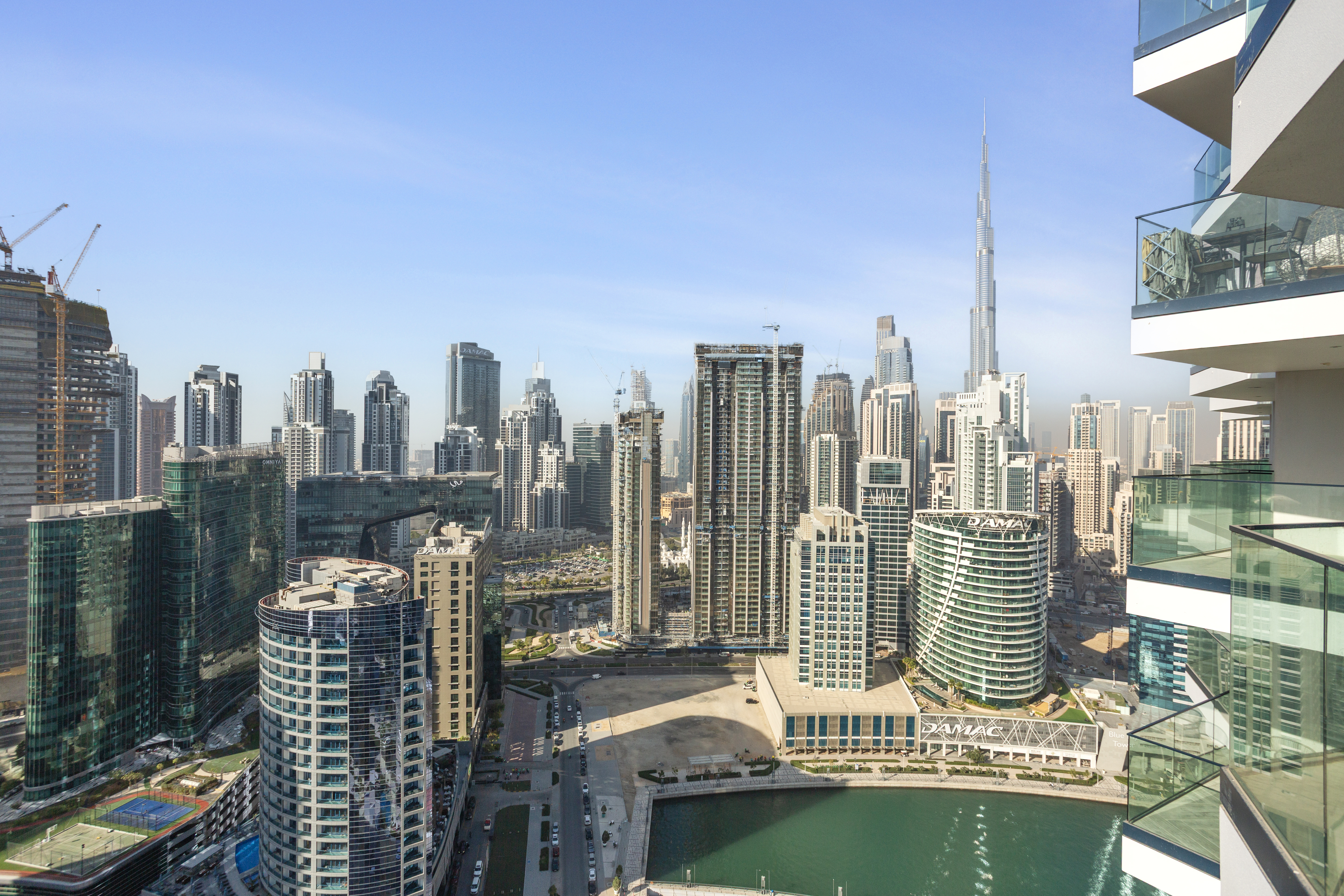 Premium Studio | Khalifa Side View & Canal | Paddle Court with Khalifa view | All Bills Included