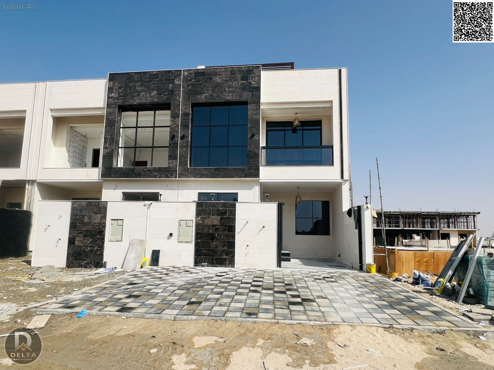 For sale: Unmissable opportunity! 5-bedroom townhouse at a fantastic price, including registration fees, in the Al Yasmin area. Bank financing availab