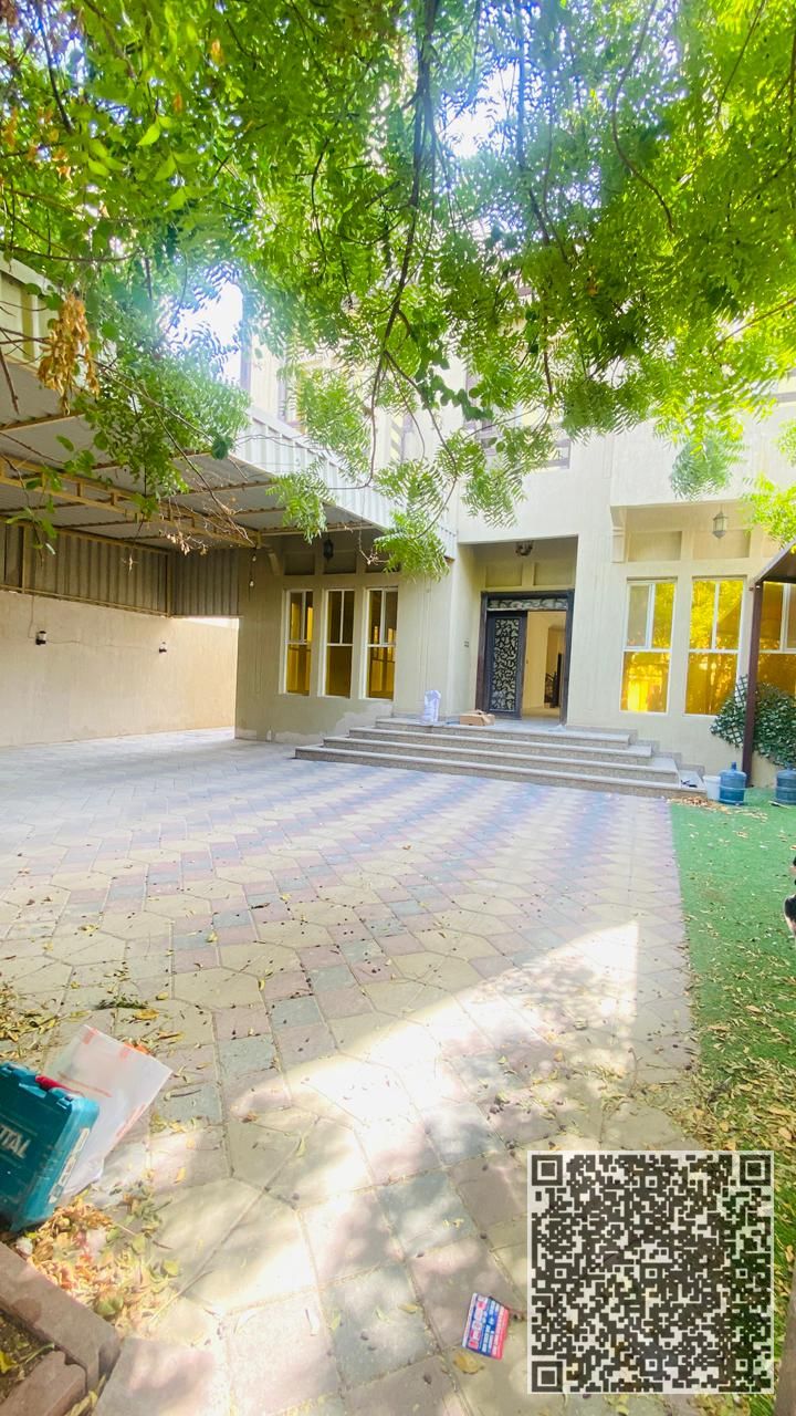BEAUTIFUL 5 MASTER BEDROOM VILLA AVIALBLE FOR SALE IN RAWDA 02 AJMAN
