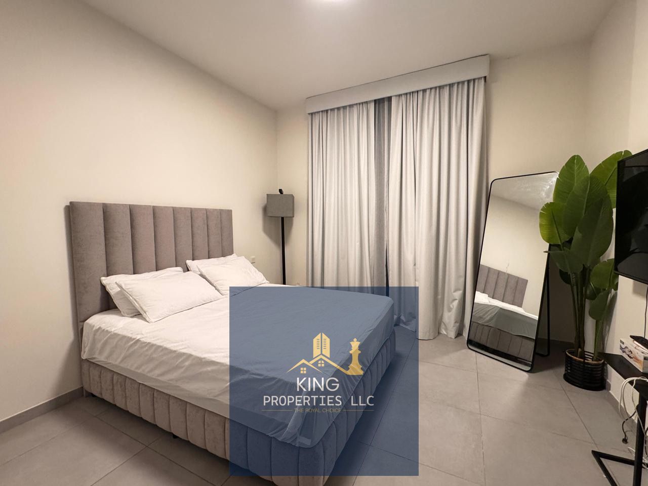 Luxury fully furnished studio