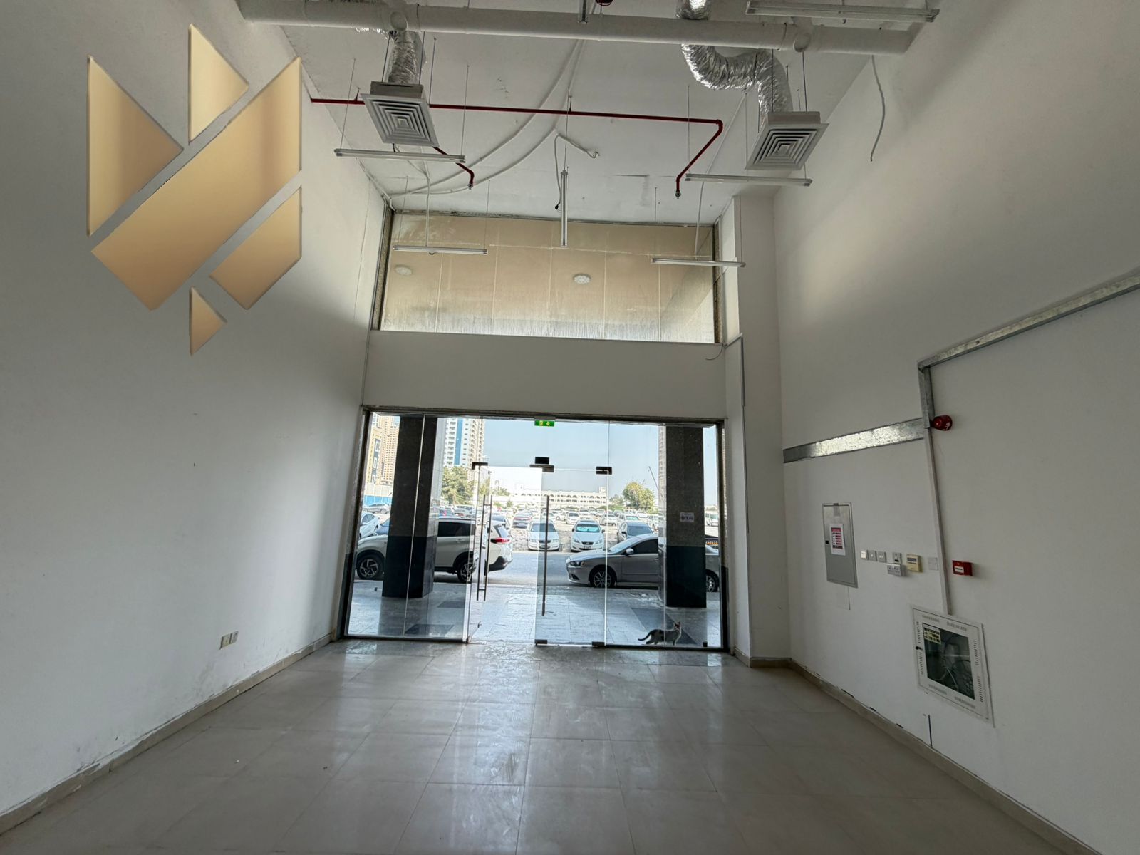 Shop for Rent Industrial 1 Main Road Large Space Mezzanine