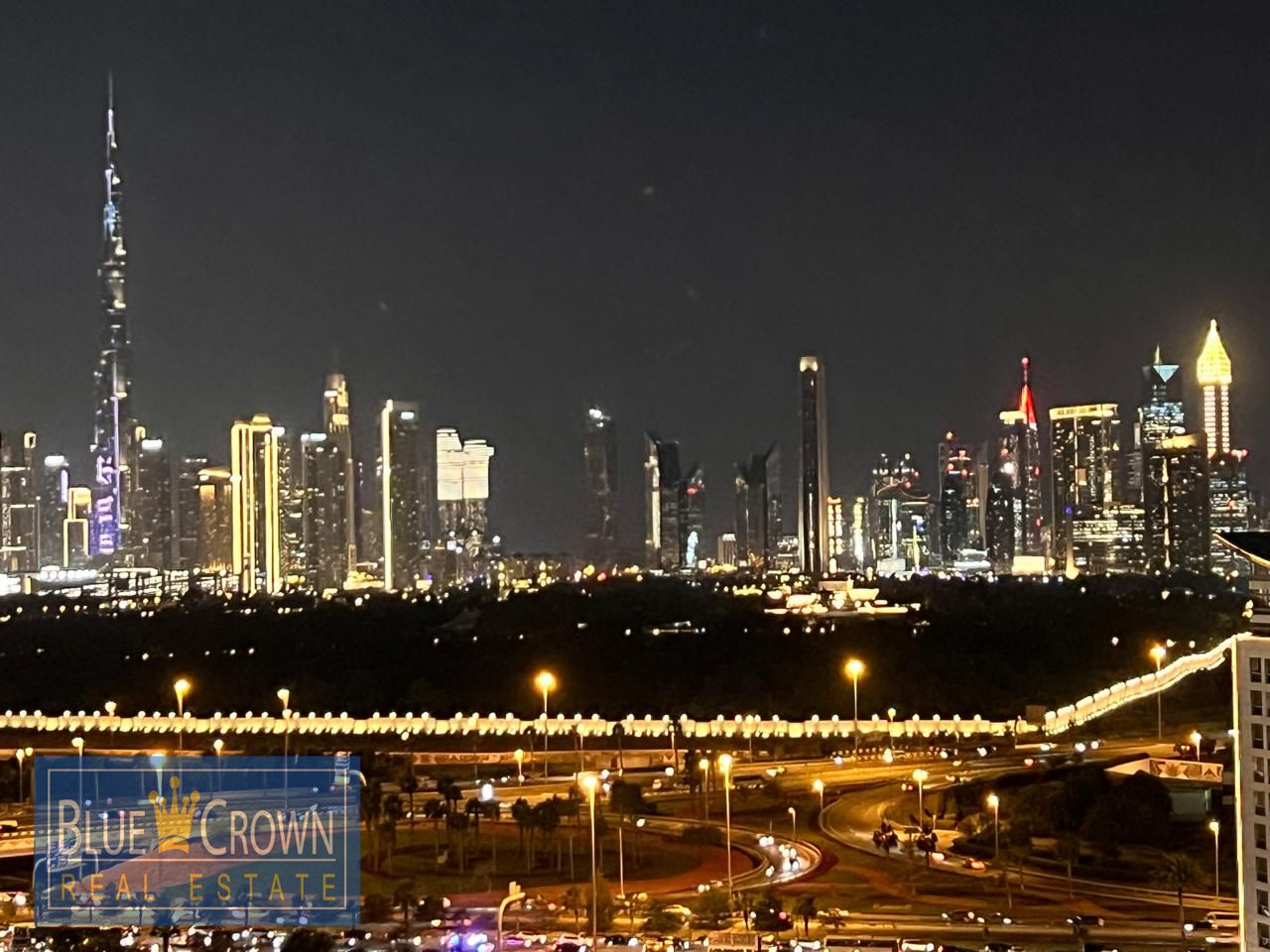 BURJ KHALIFA VIEW~LAVISH 2BHK WITH BALCONY
