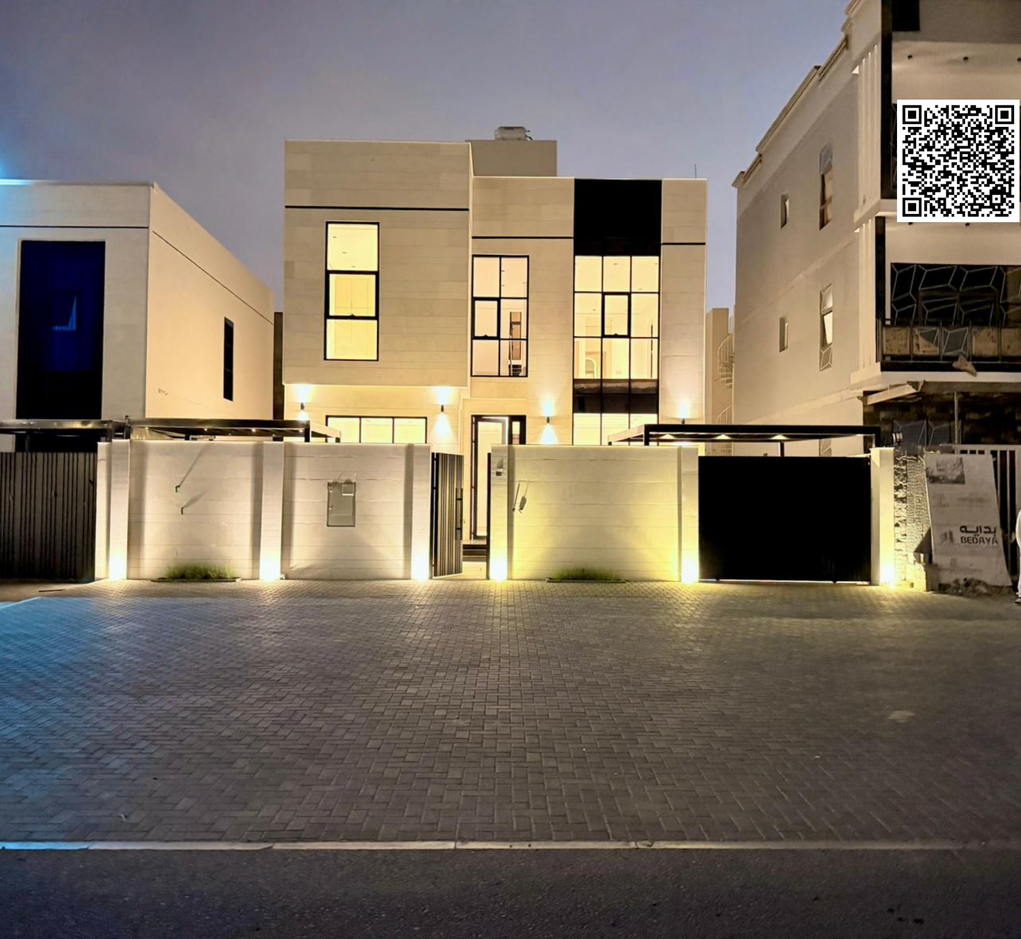 Own a villa with your dream specifications without any commission: 4 master bedrooms with a rooftop directly on Sheikh Mohammed bin Zayed Street, a pr