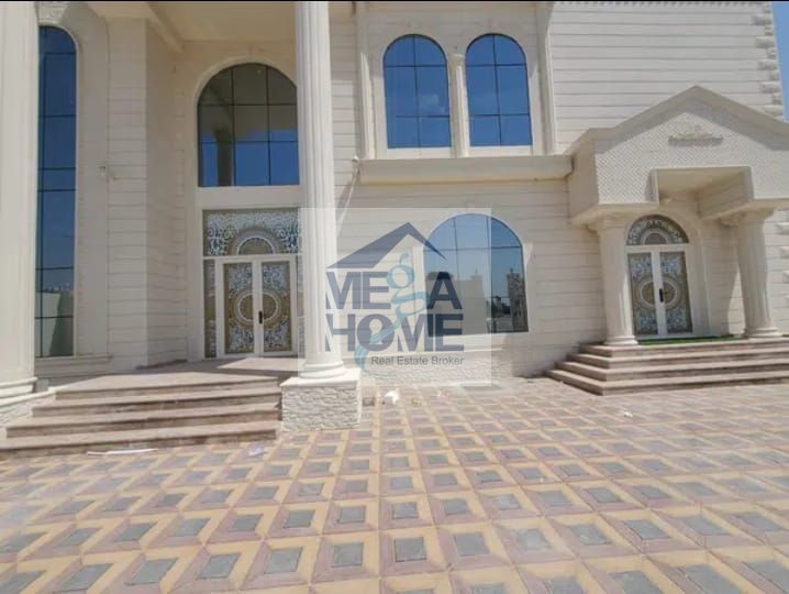 Standalone - 7 Bedrooms - Outside & Inside Kitchen