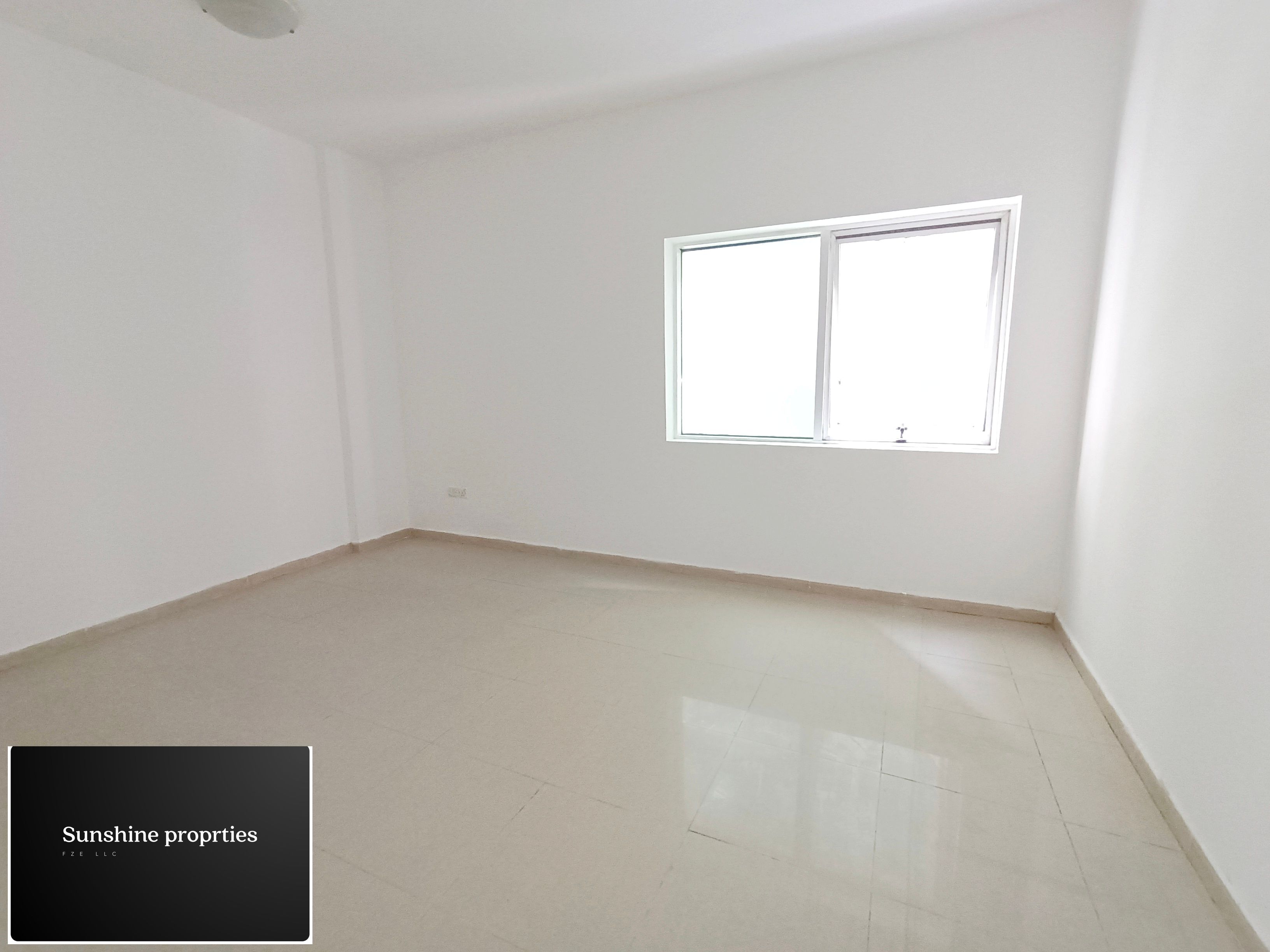 Cheaper 1Bhk 1 Full Washroom Family Building Al Khan Area