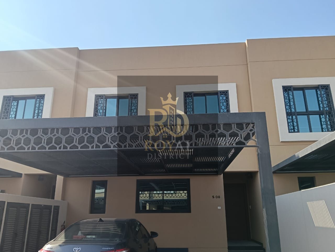 OWN YOUR LUXURY TOWN HOUSE | CORNER | 3 BEDS | PRIME LOCATION