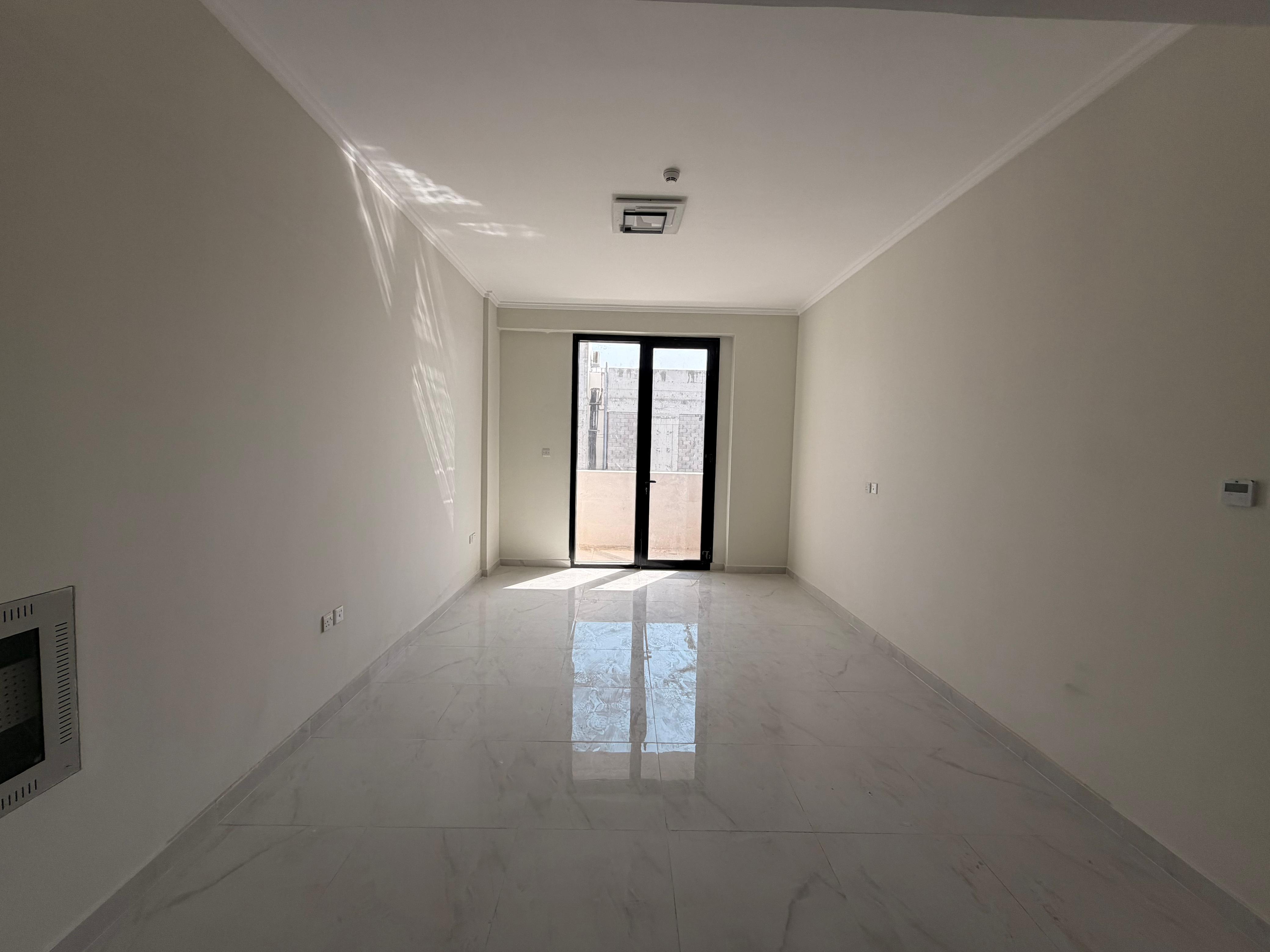 One month free!!_ No deposit cash _ Master 1_BR appartment with balcony terrace only 47k!!_ 6 cheque payment al jada outside