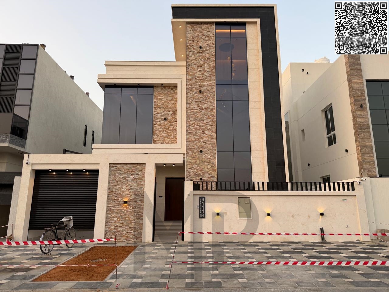 For sale: Modern villa in Al Yasmin - Ajman, two floors + roof, 5 master bedrooms, 4000 sq ft, freehold ownership for all nationalities in a prime loc