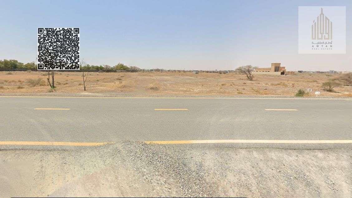 Commercial land in Manama 11 area on the main road