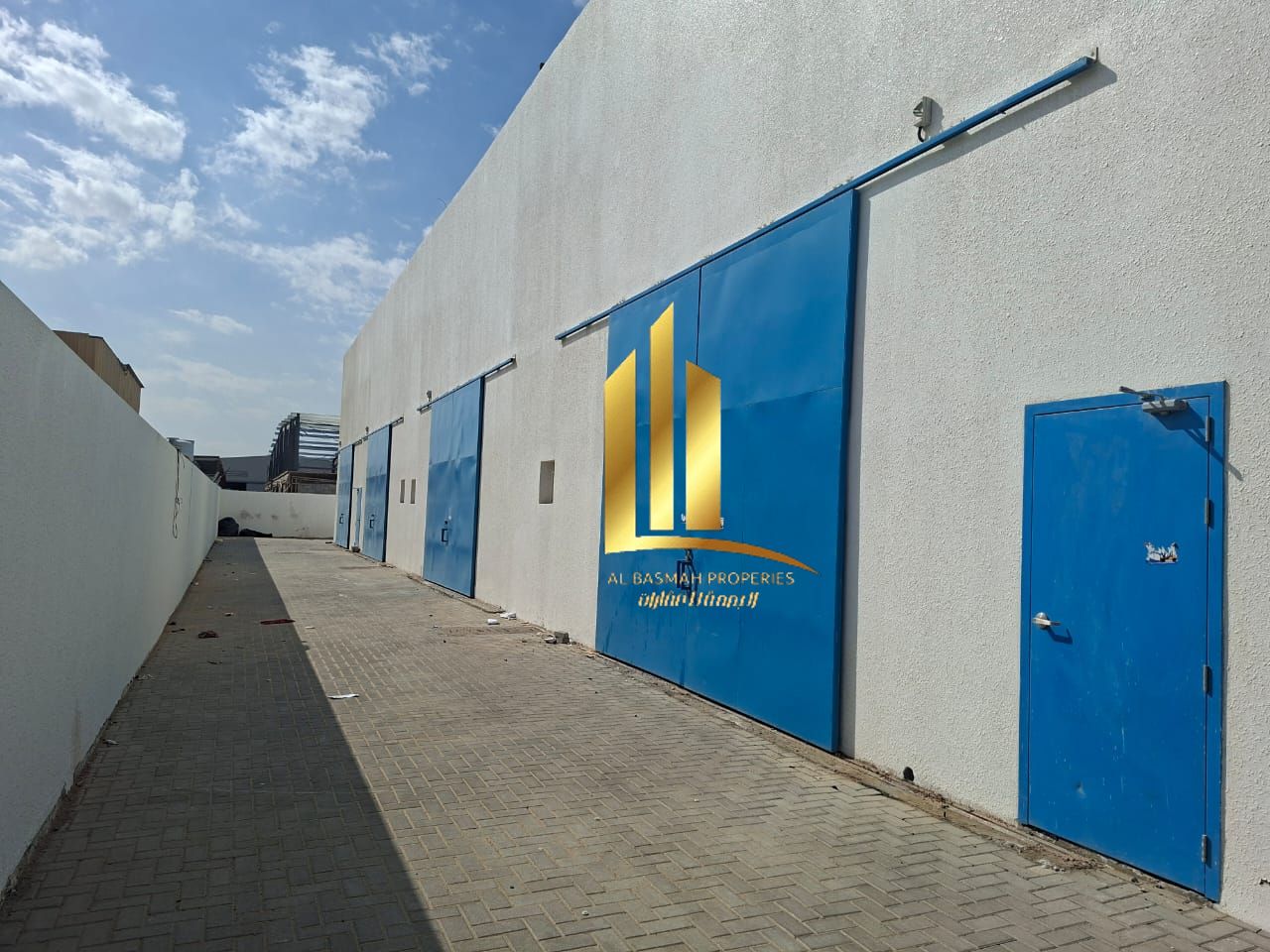 For sale: 6 warehouses in Al Sajaa Industrial Area, Al Hanoo Al Jadeed, Sharjah