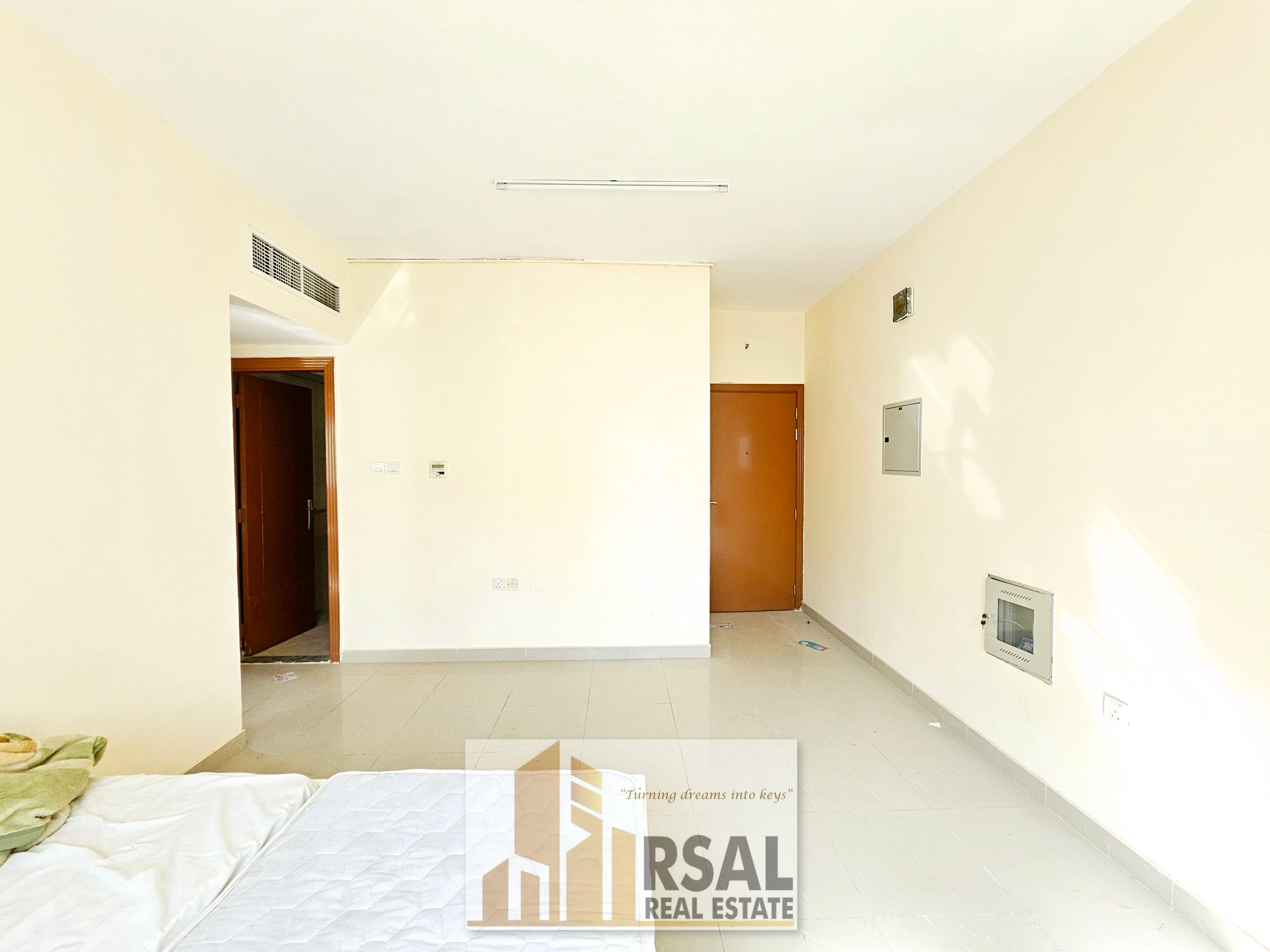 Lavish Bachelor 1BHK/Ready to move/EASY Payment/Near to Old Muwaileh Bus Station
