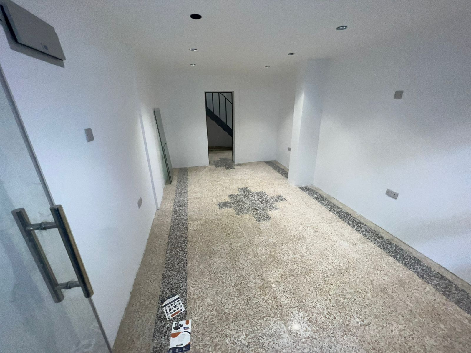 Shop for annual rent – Al Rumaila (second row from Ajman Corniche)
