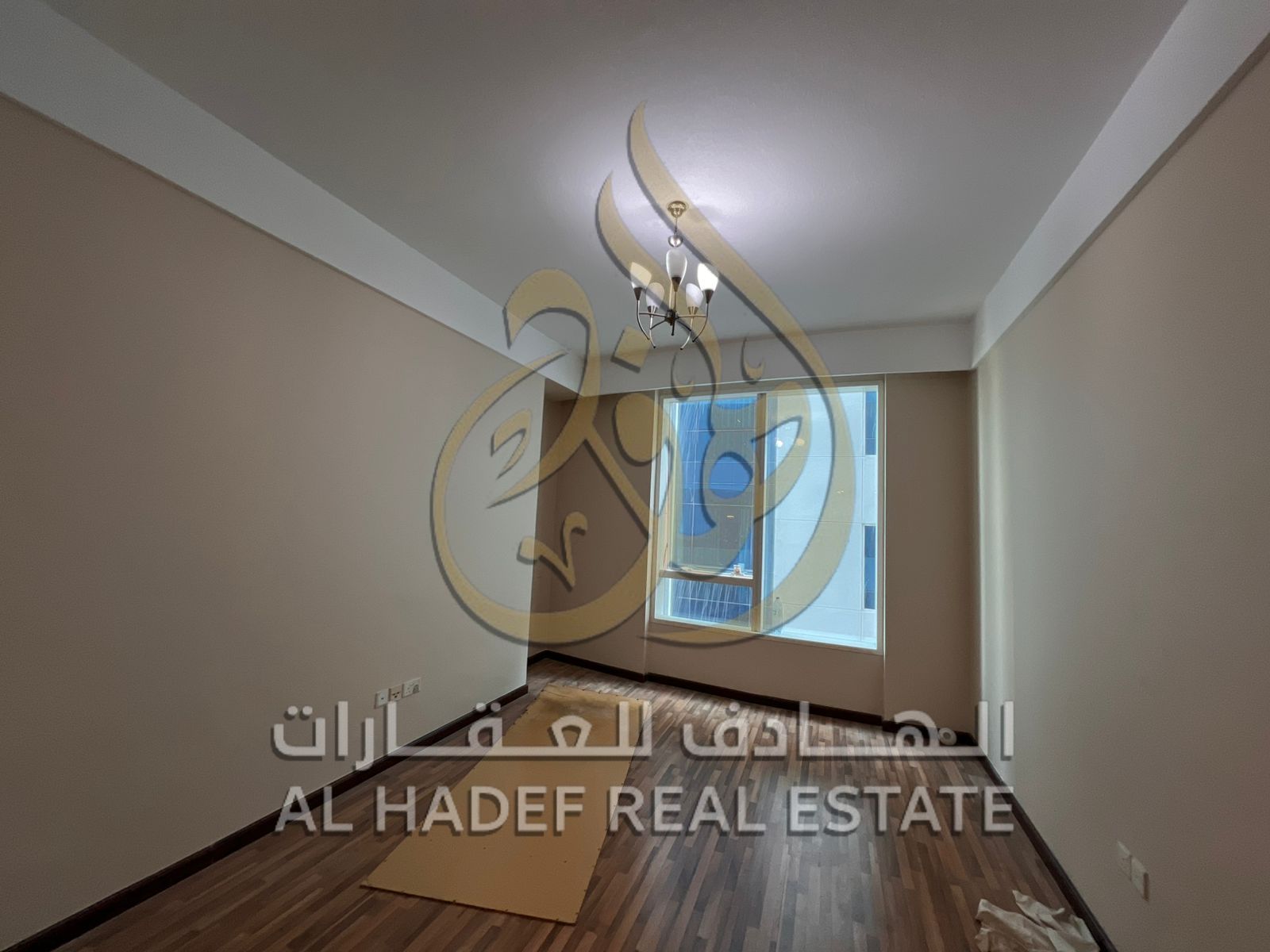 Luxury 4-bedroom master apartment with parking and full view of Khalid Lagoon – Al Majaz 3