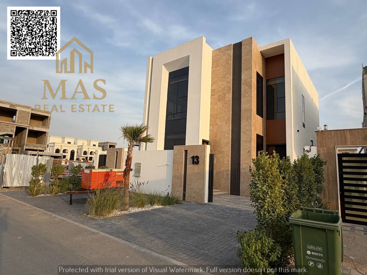 Exclusive Deal: Dream Villa in Al Helio — Prime Main Road Location