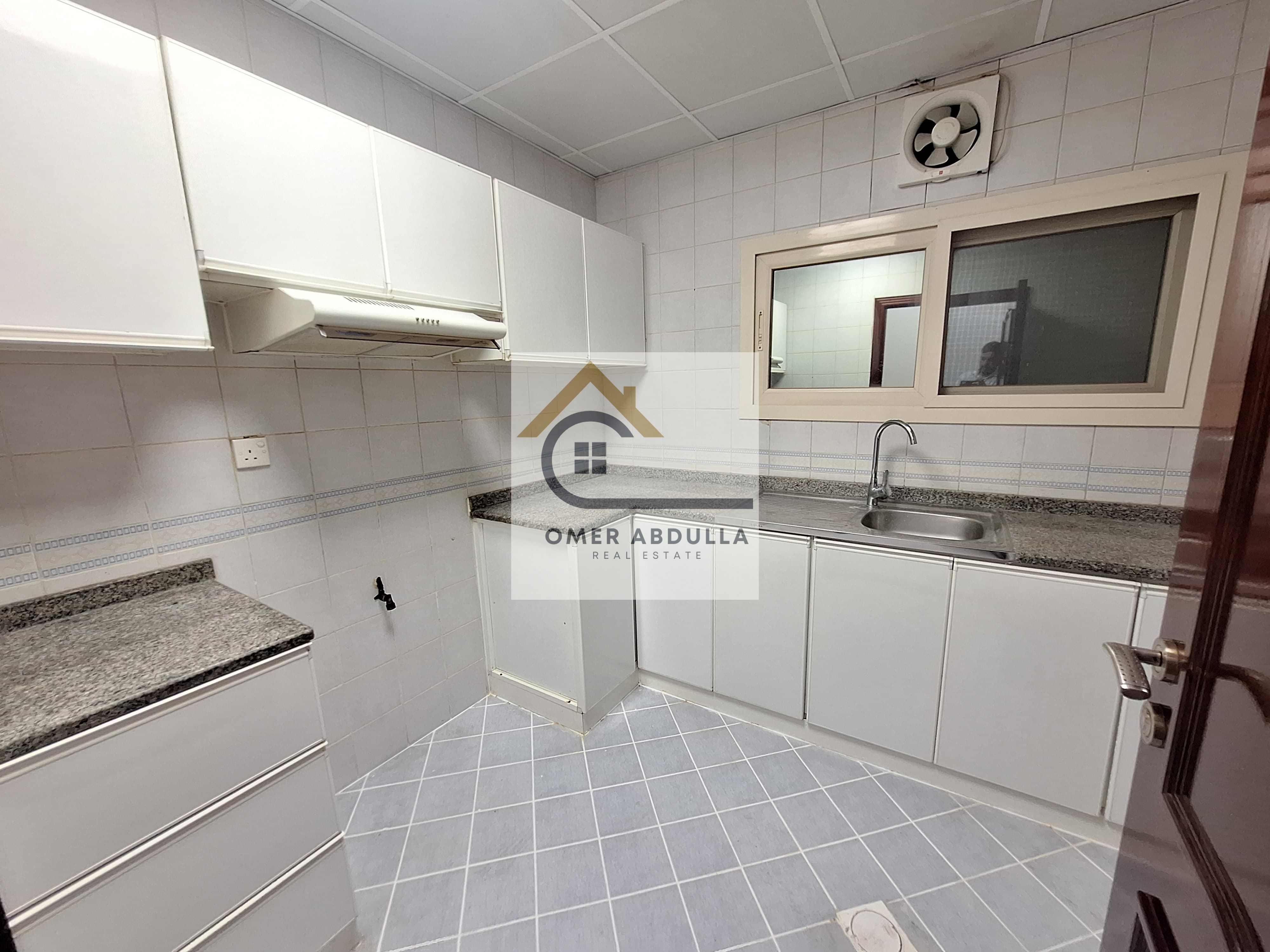 Luxury 1BHK Apartment Only 35k with balcony In Muwaileh