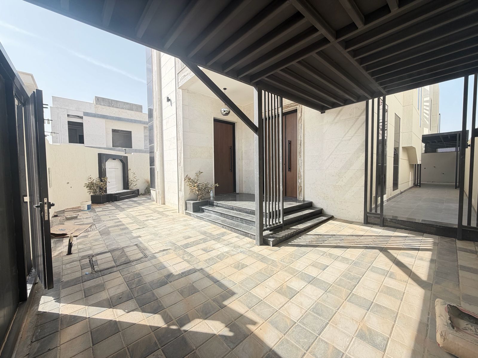 The most beautiful villas in Ajman, with personal finishing and including registration and ownership fees, directly opposite the park and mosque.