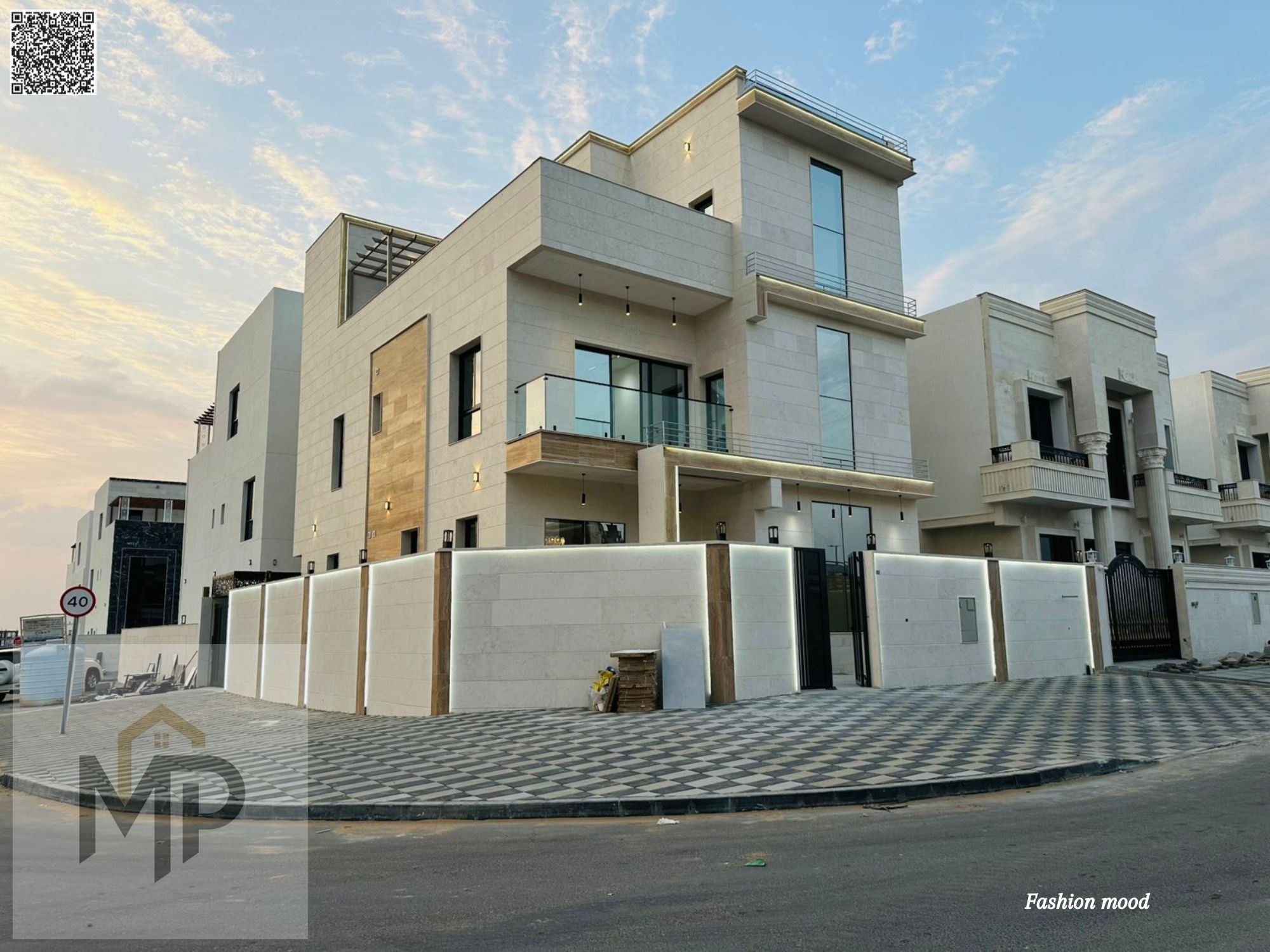 Corner Villa| ajman|al helio2|5 master rooms, majlis, 2halls, roof|freehold|price includes registration fees and central A\C|negotiable.