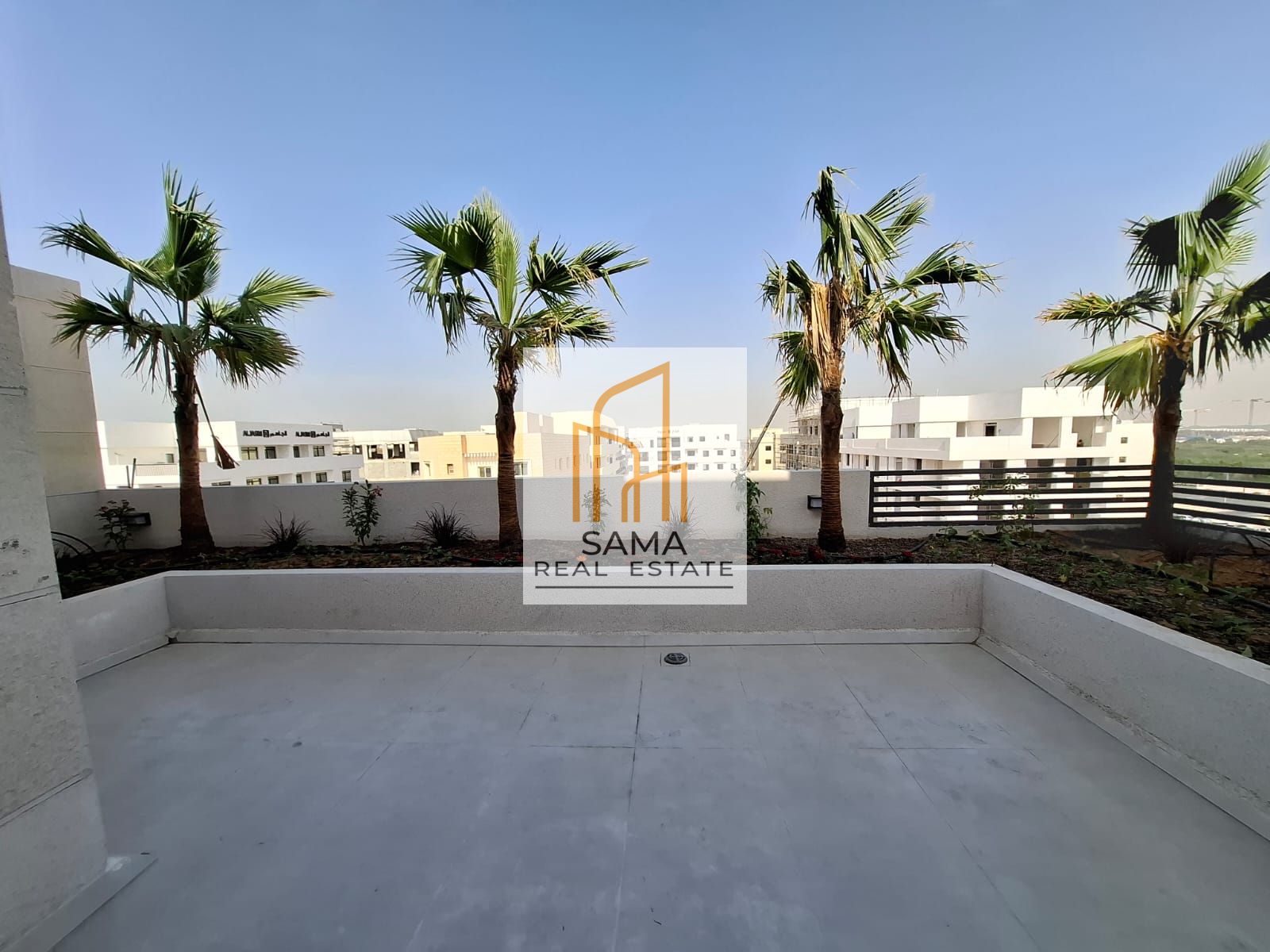 Spacious 2bhk Rooftop apartment only 80k