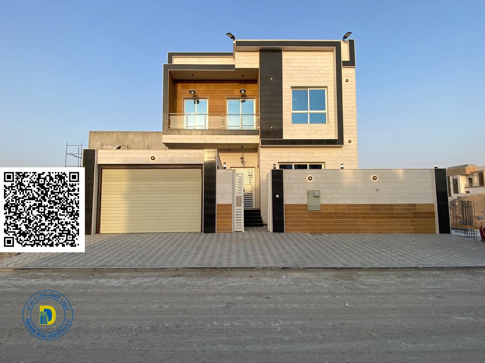 Luxury corner villa in a prime location in Al Yasmin, 5 rooms, high-end finishing, and a special price.